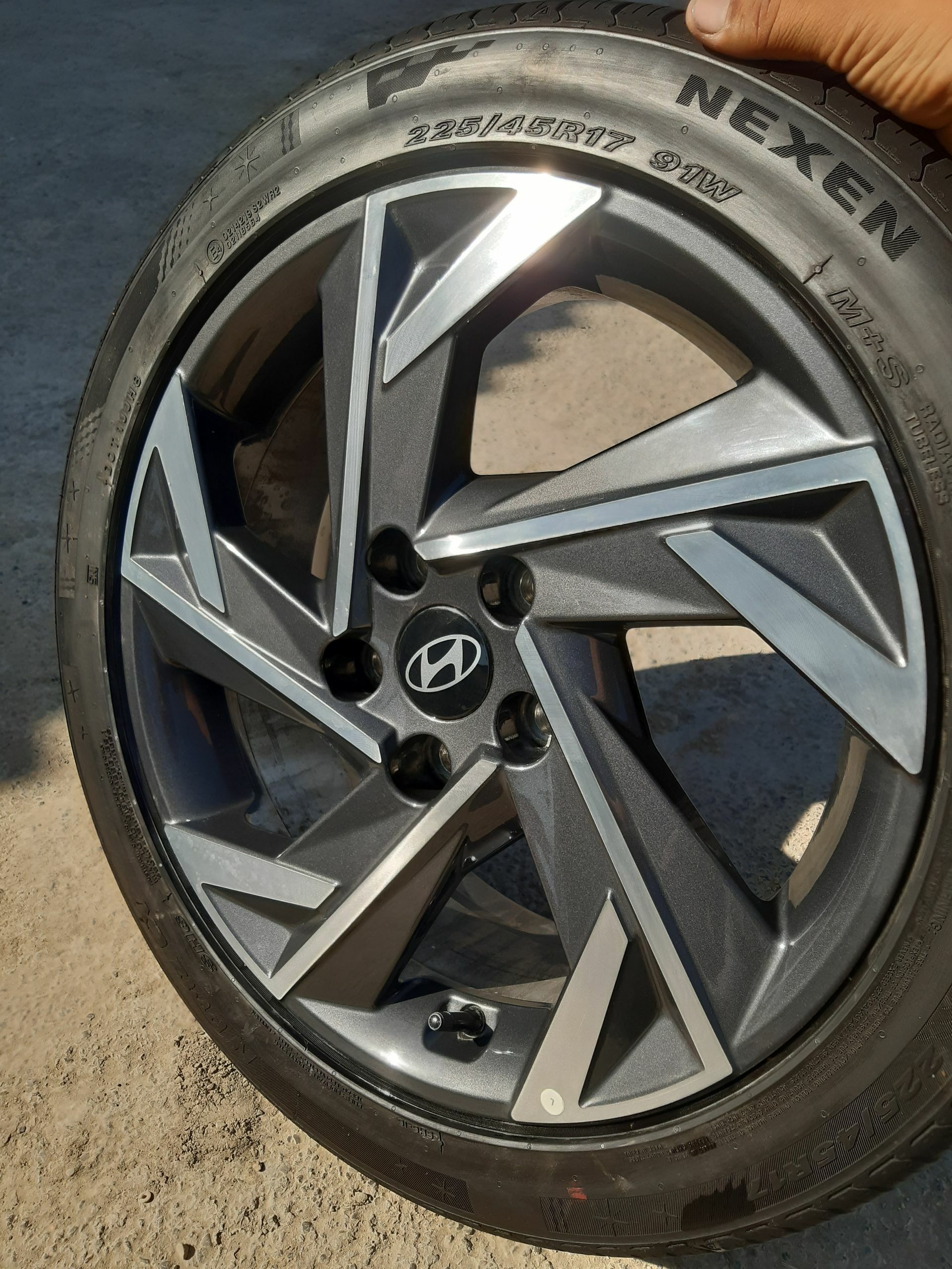 2025 Hýundai Elantra Radnoý 17 9 600 TMT - Ашхабад - img 1
