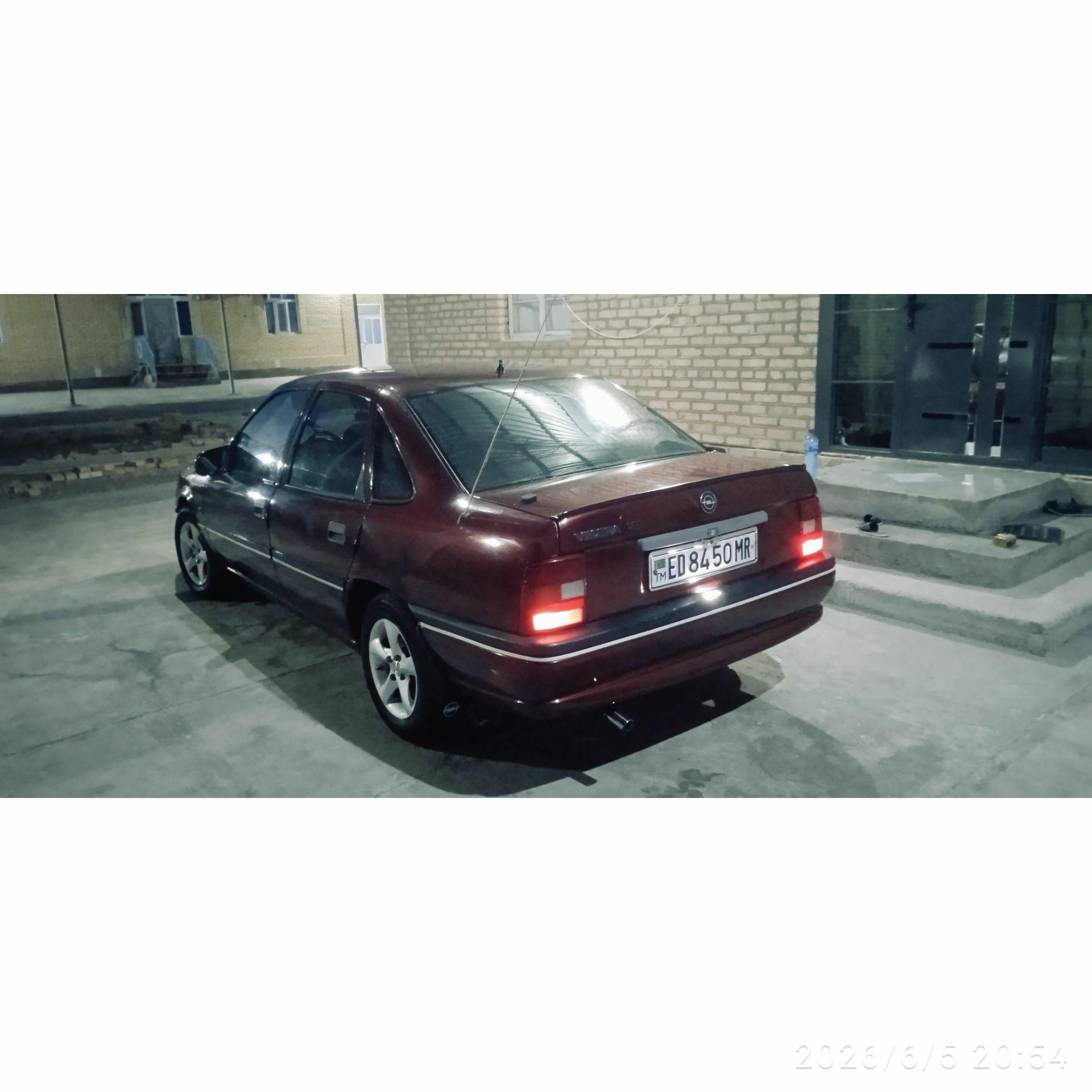 Opel Vectra 1991 - 50 000 TMT - Wekilbazar - img 1