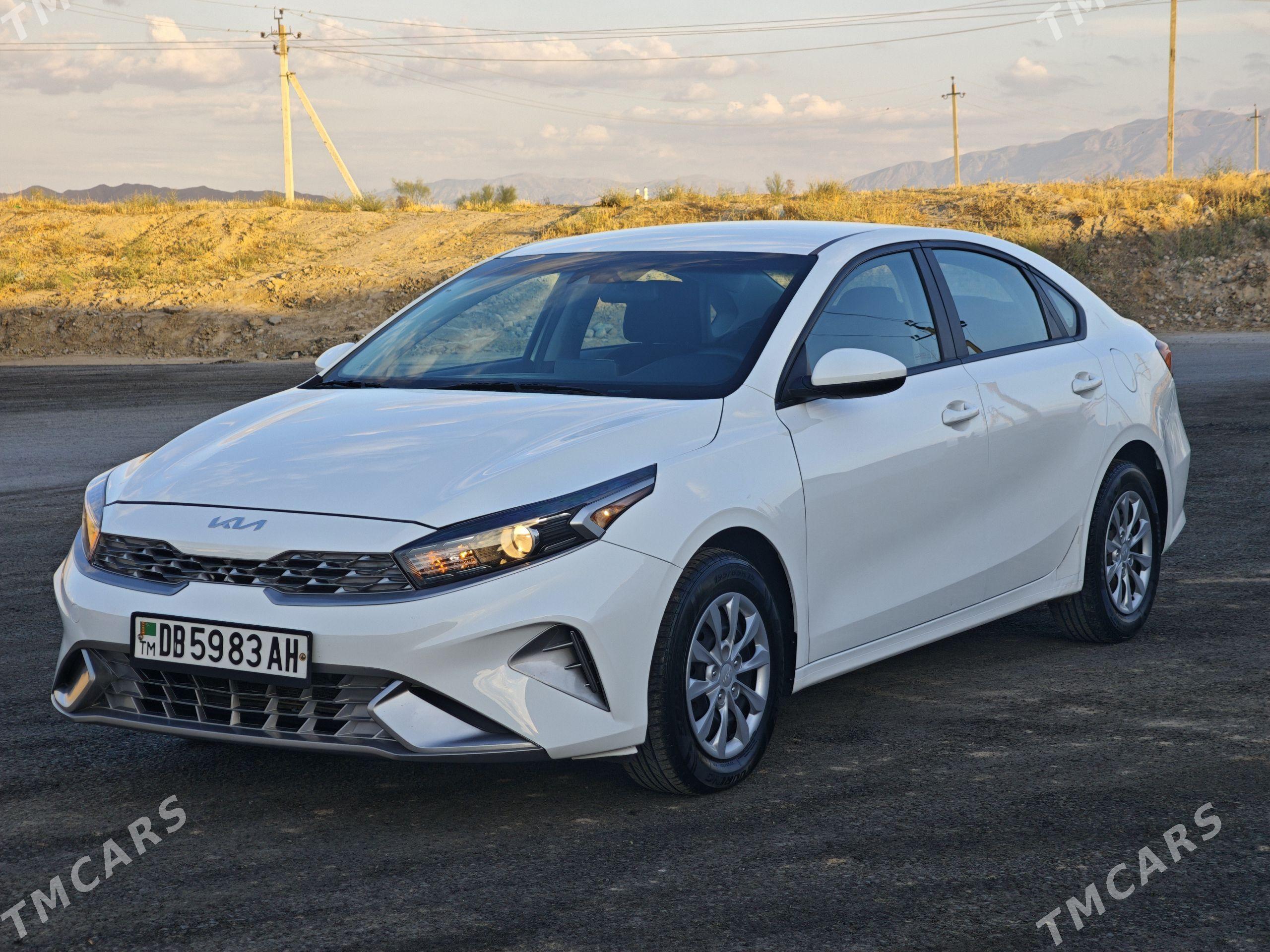 Kia Forte 2023 - 248 000 TMT - Ak bugdaý etraby - img 1