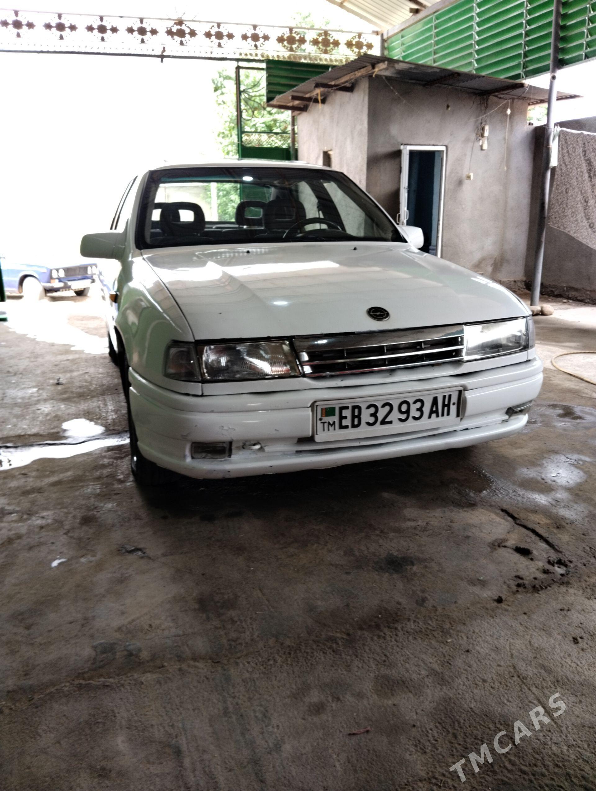 Opel Vectra 1991 - 38 000 TMT - Tejen - img 1