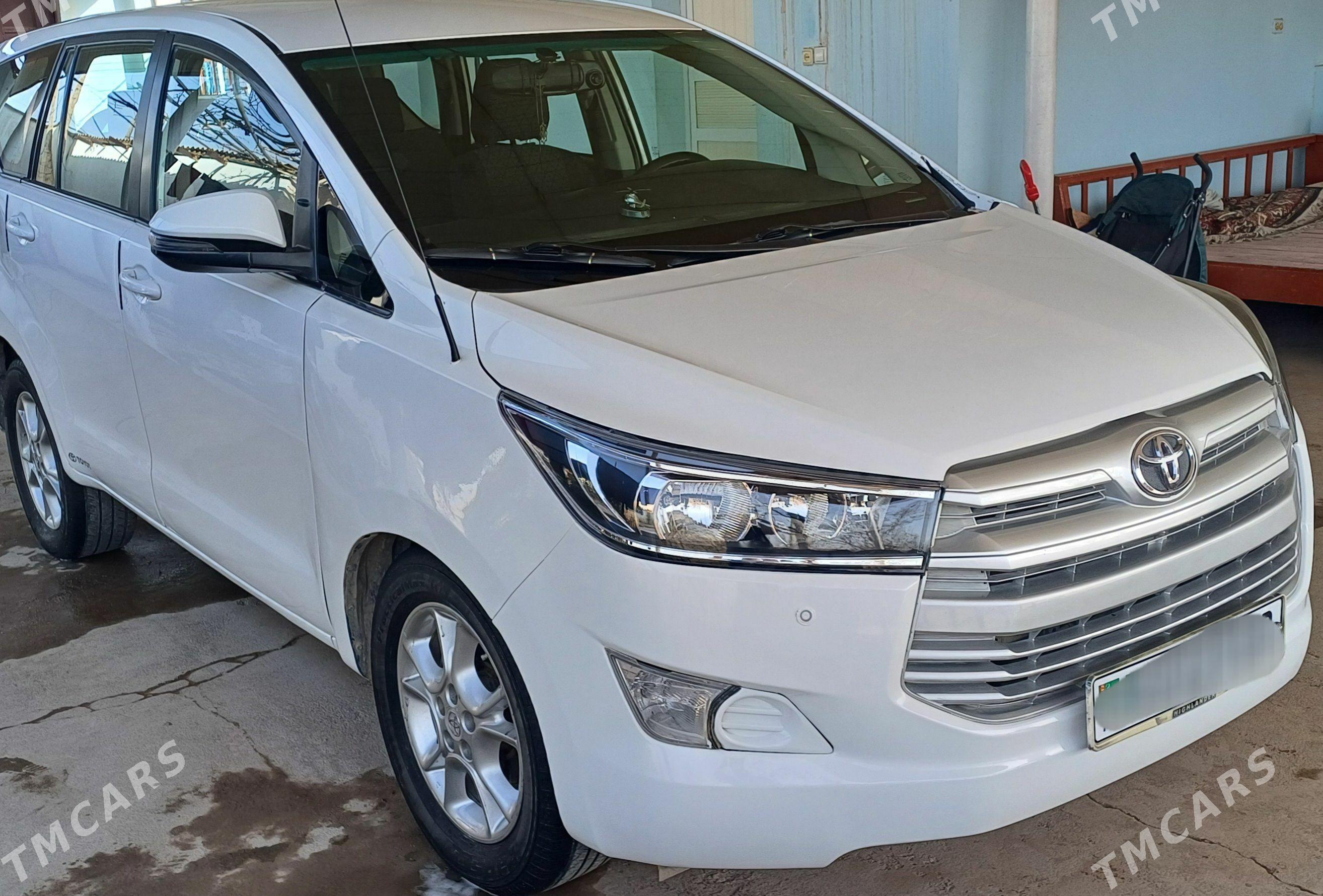 Toyota Innova 2021 - 270 000 TMT - Койтендаг - img 1