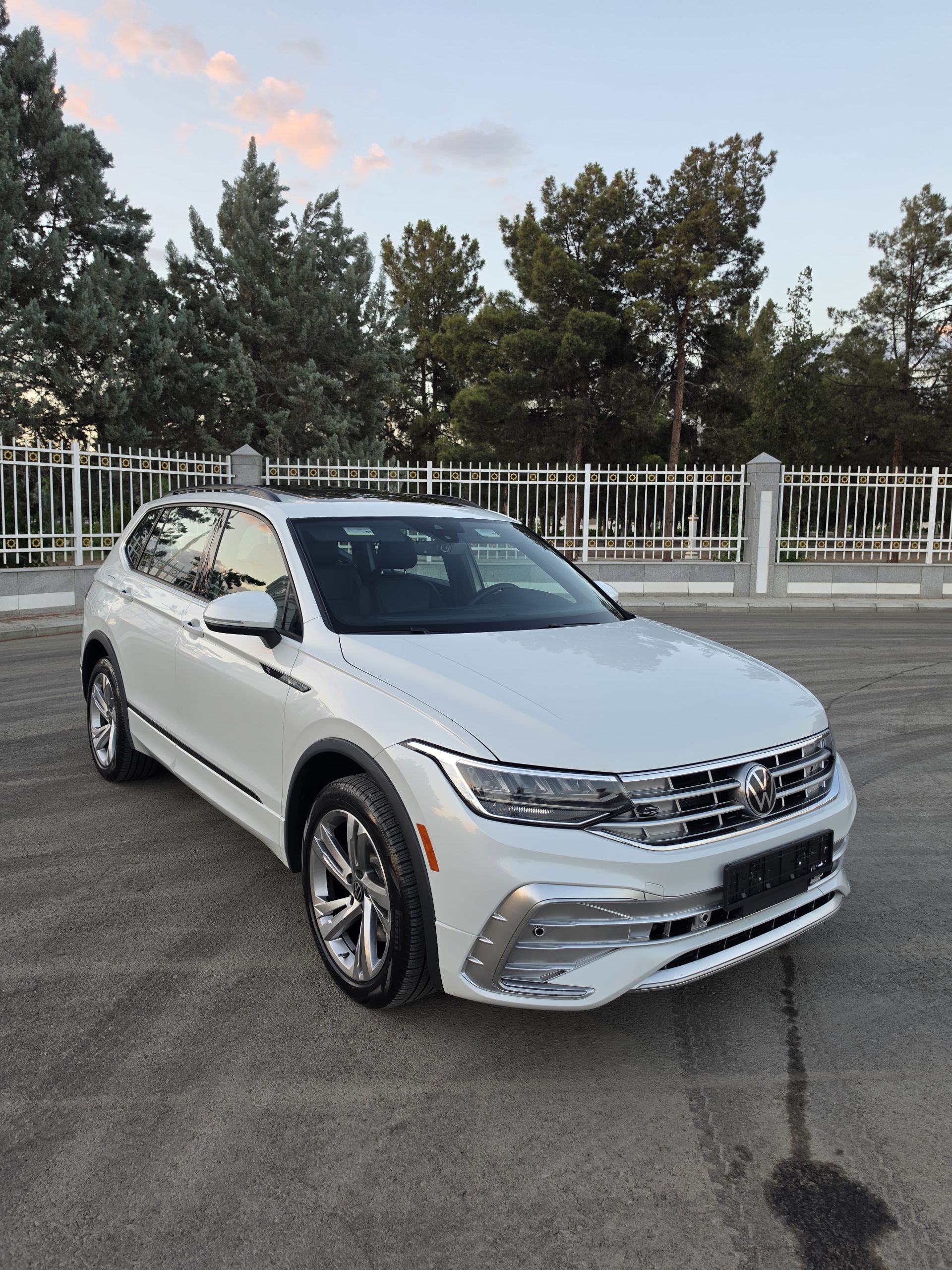 Volkswagen Tiguan 2023 - 487 000 TMT - Aşgabat - img 1