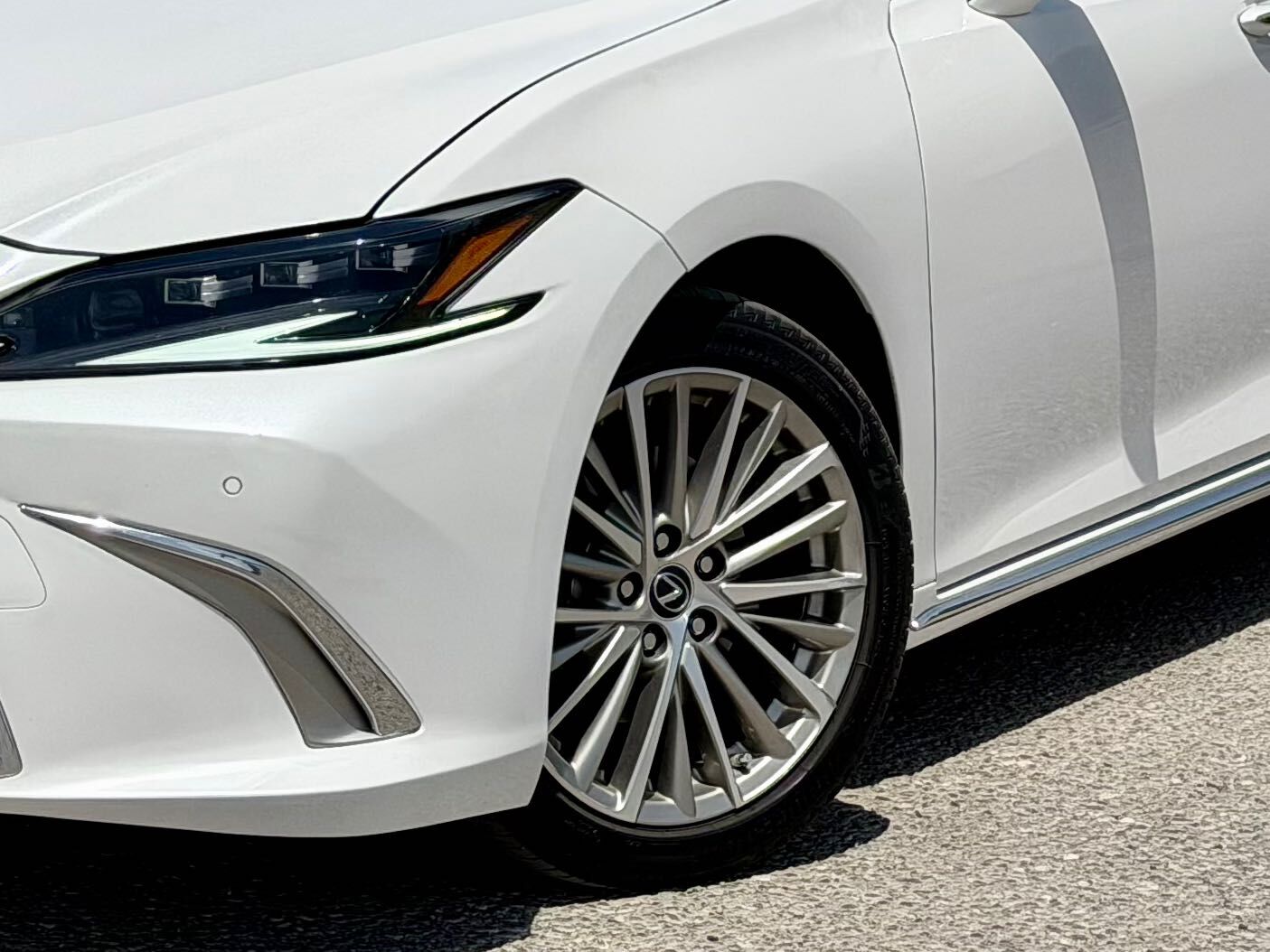 Lexus es350 2023 diska r18 10 000 TMT - Ашхабад - img 1