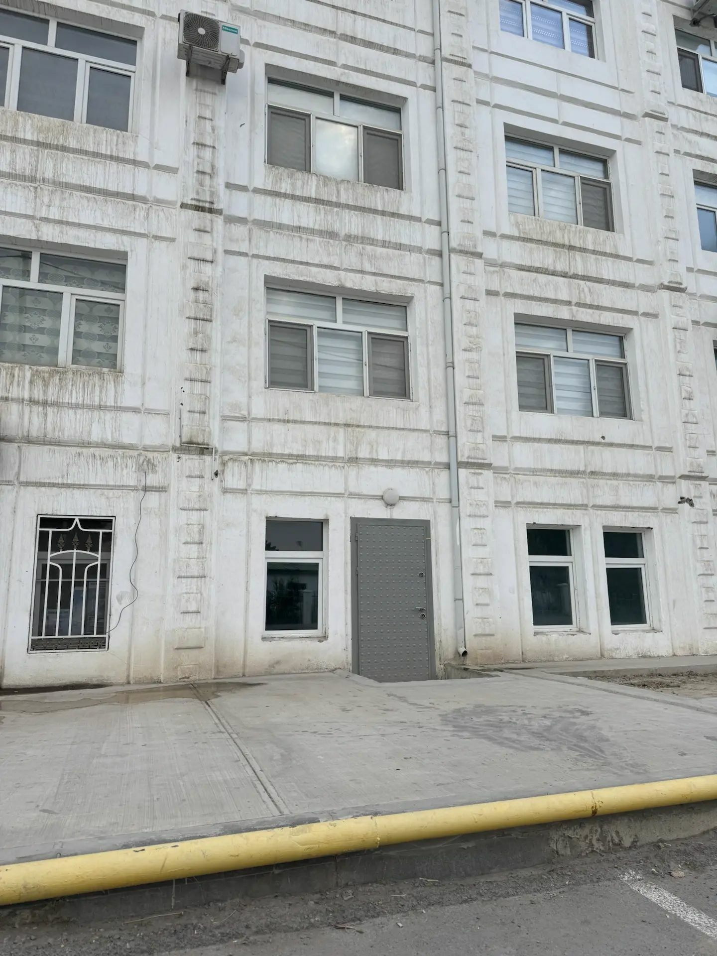 Änew, 1-etaj, 131m², 4-Kom - Анев - img 1