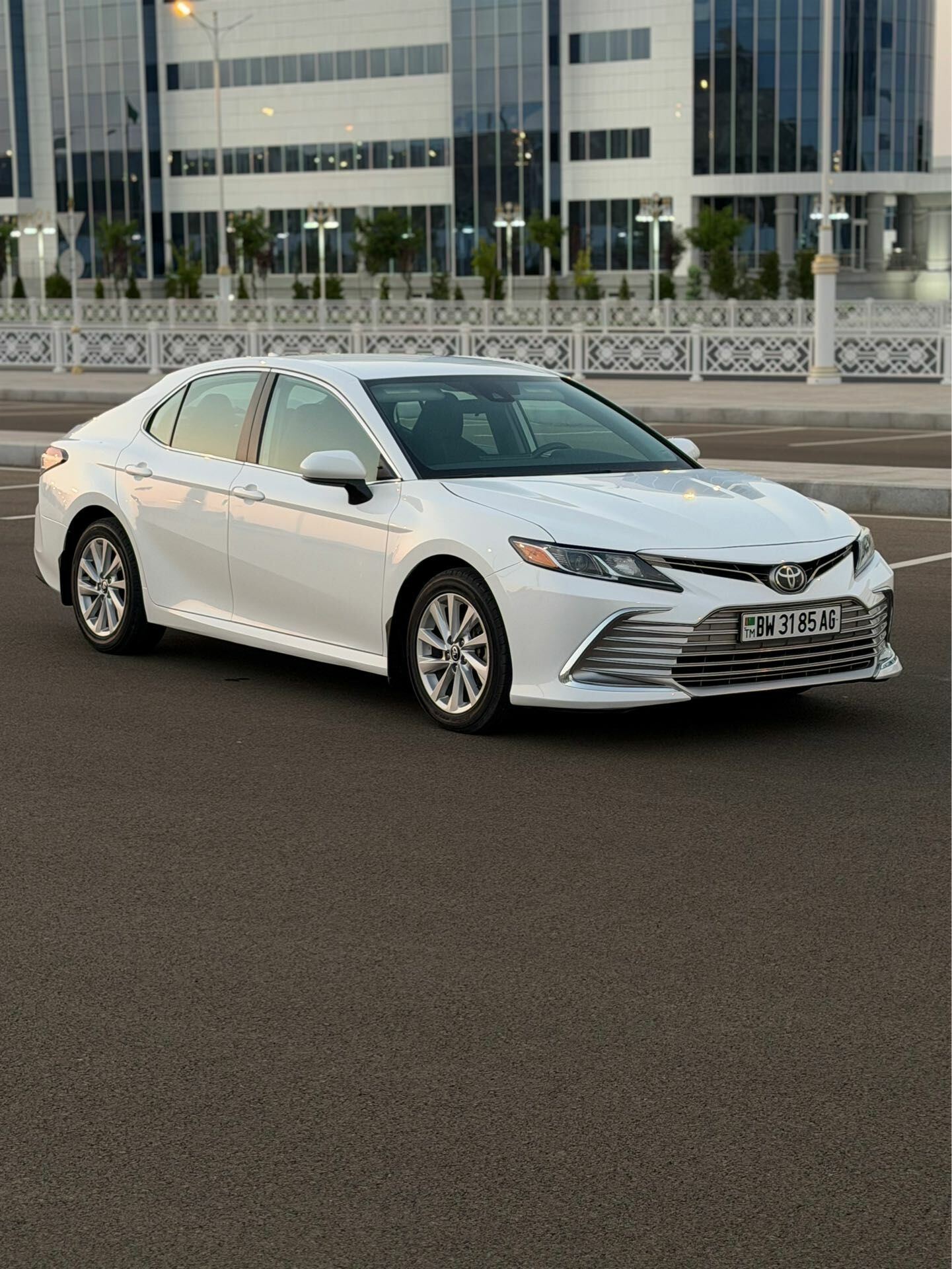 Toyota Camry 2021 - 365 000 TMT - Ашхабад - img 1