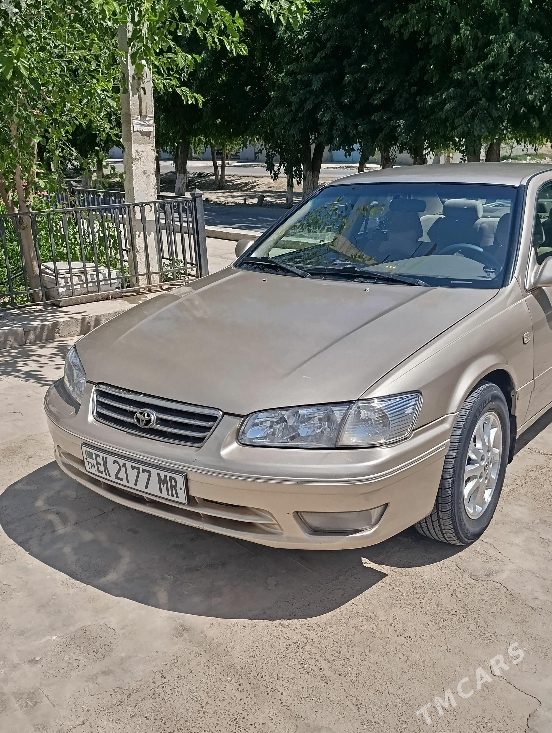 Toyota Camry 2000 - 175 000 TMT - Ýolöten - img 1