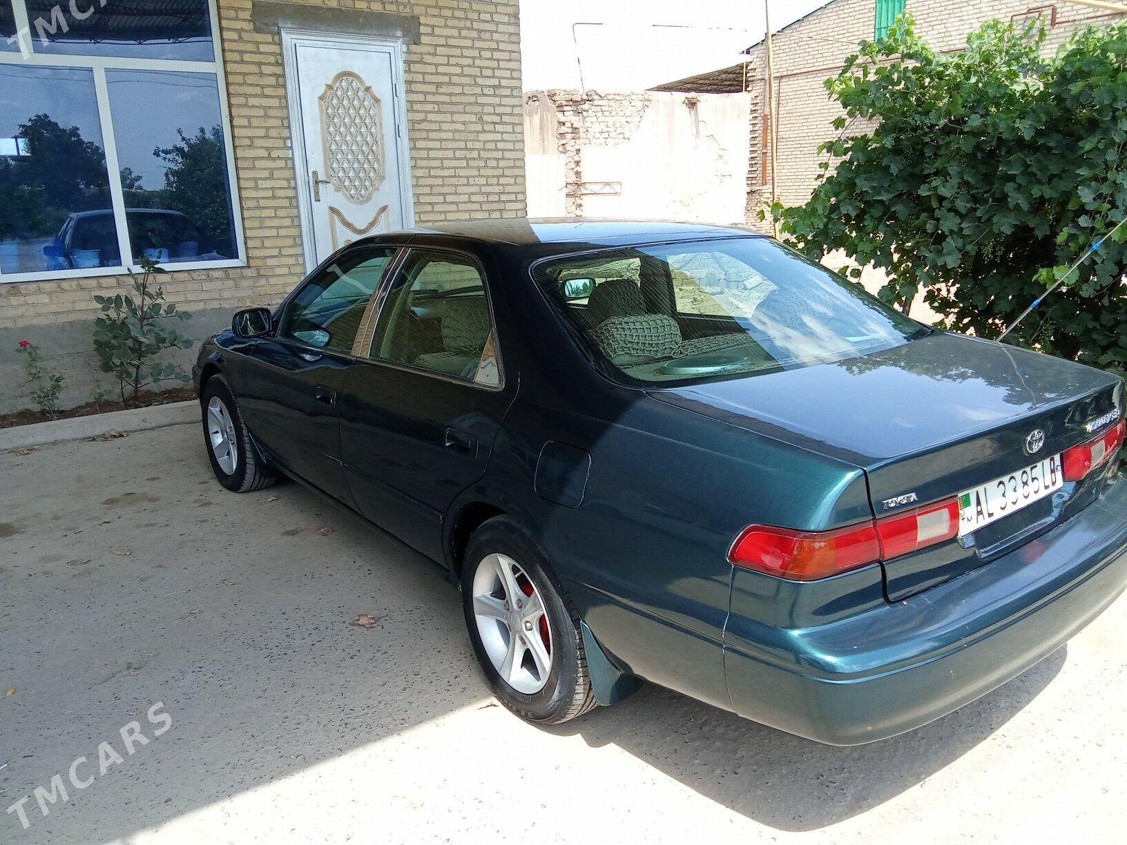 Toyota Camry 1997 - 130 000 TMT - Saýat - img 1
