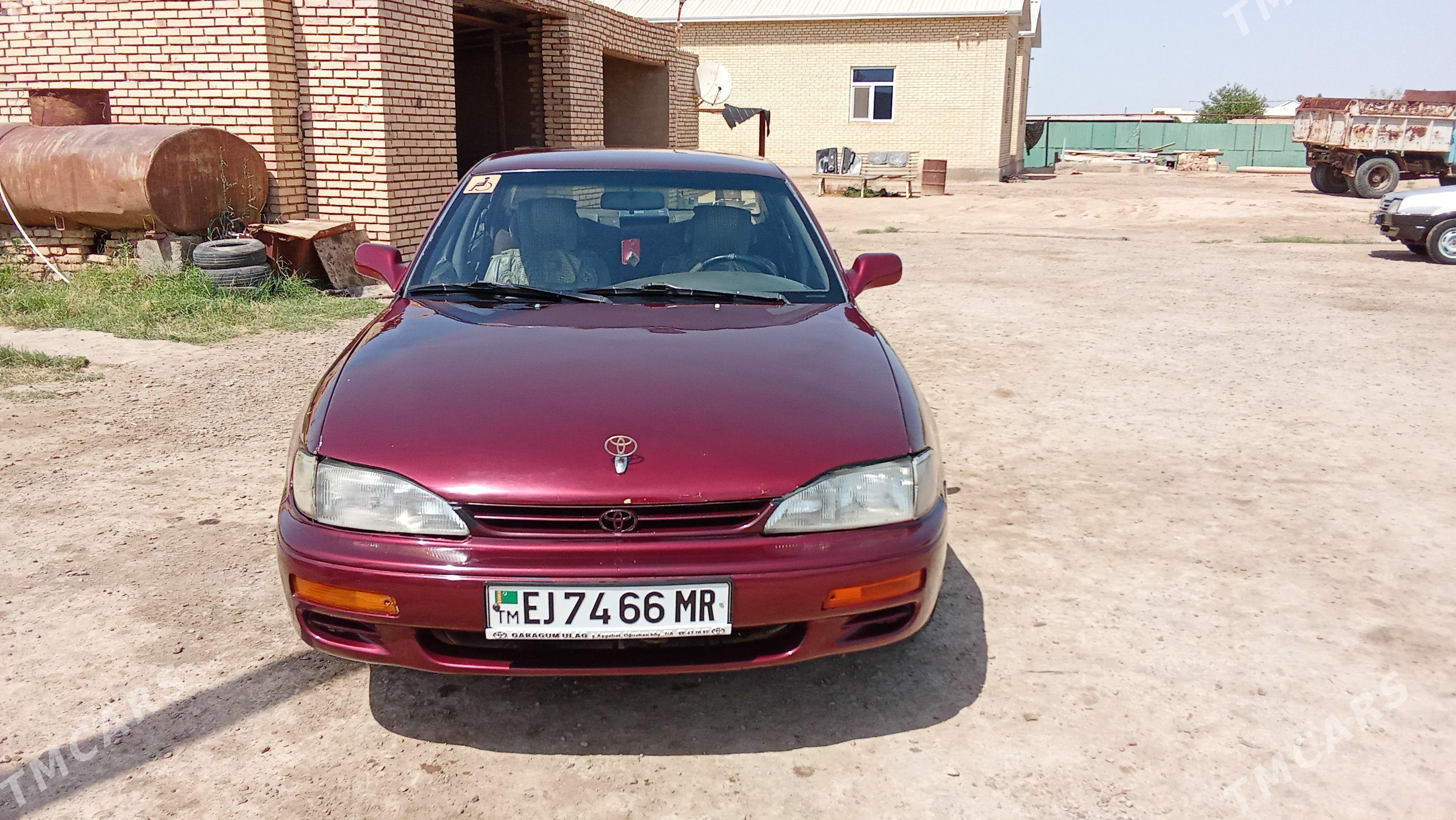 Toyota Camry 1995 - 87 000 TMT - Mary - img 1
