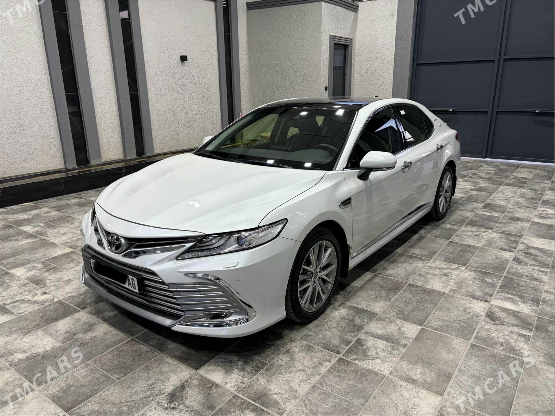 Toyota Camry 2023 - 690 000 TMT - Ашхабад - img 1