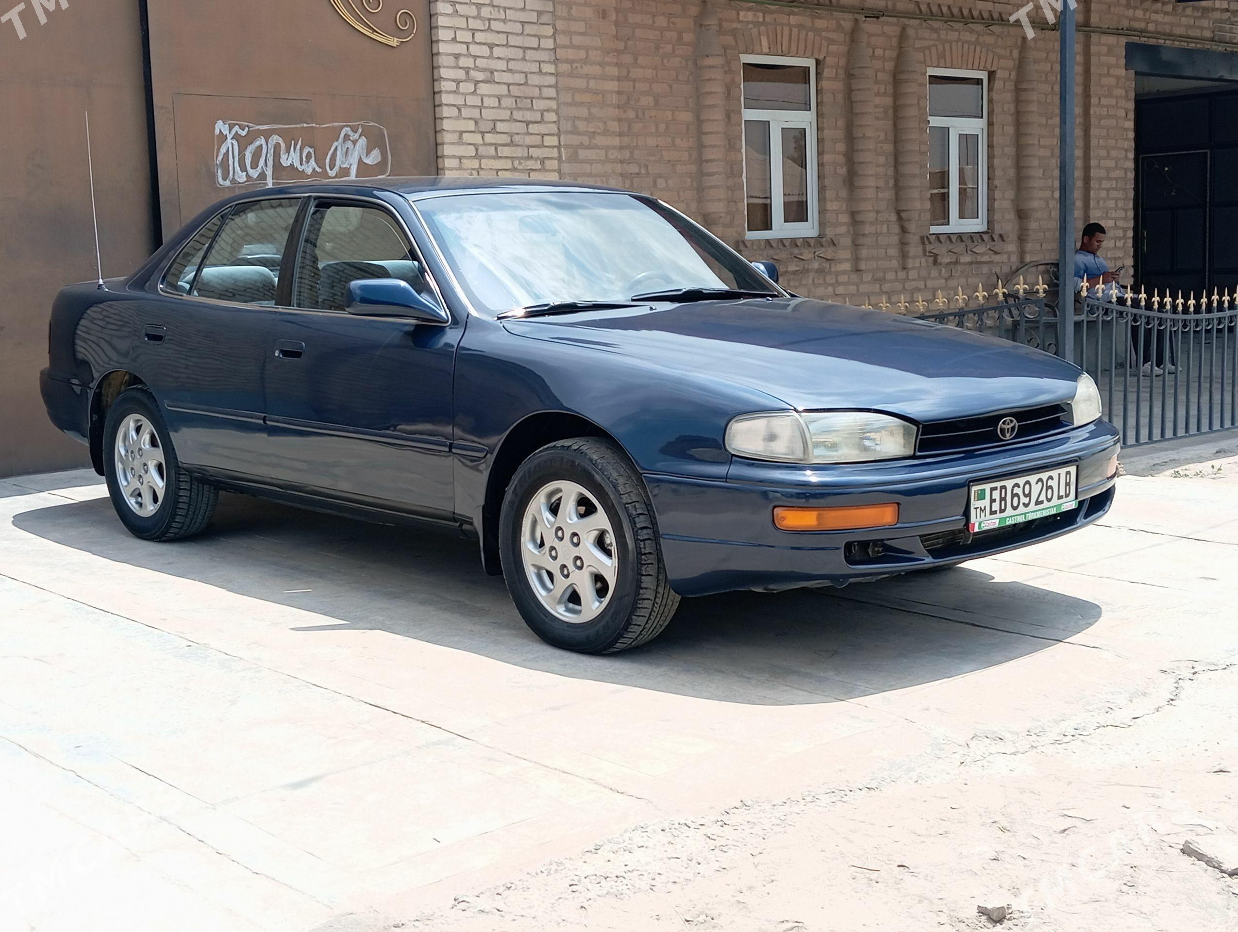 Toyota Camry 1993 - 95 000 TMT - Farap - img 1