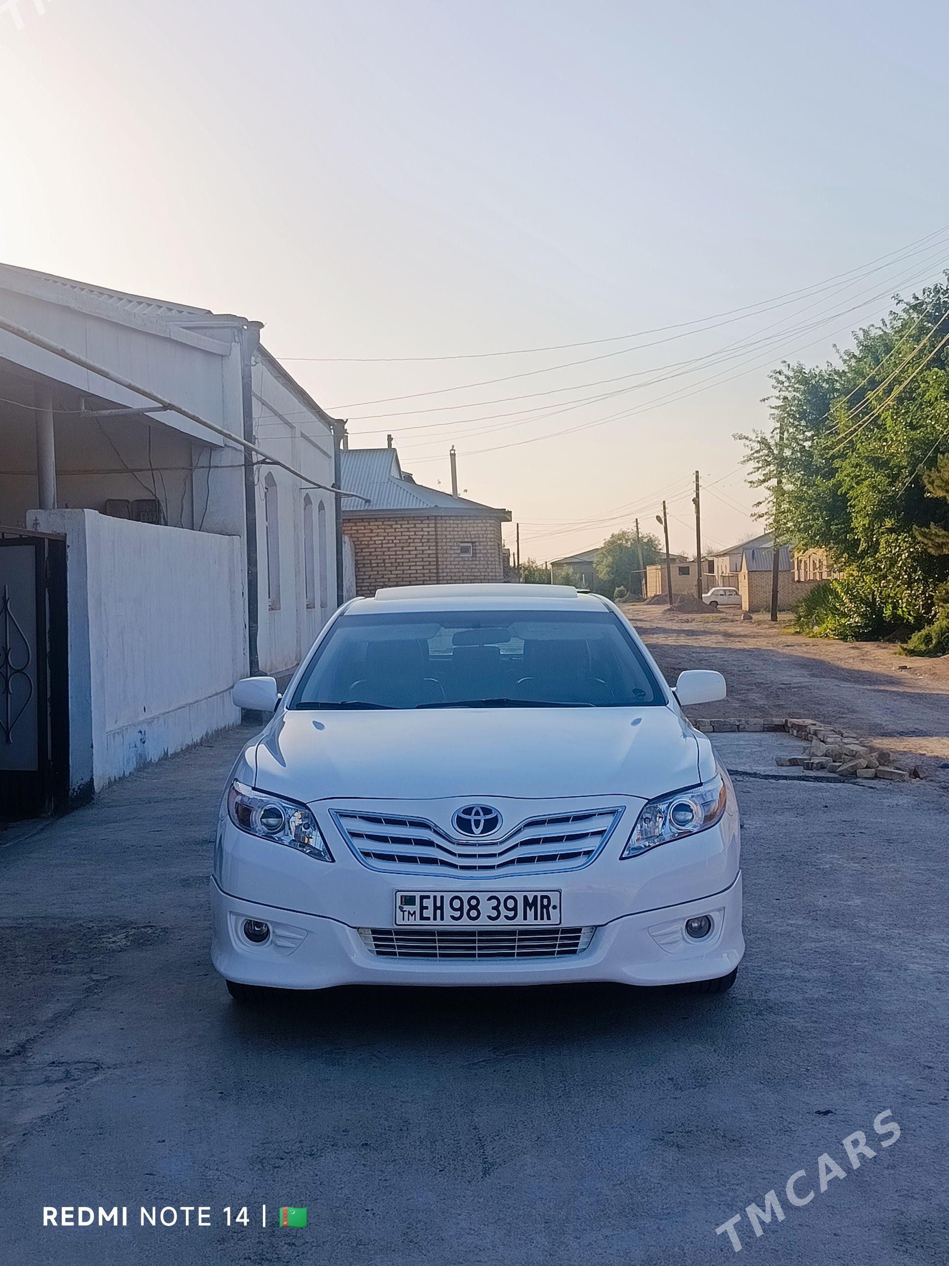 Toyota Camry 2010 - 225 000 TMT - Векильбазар - img 1