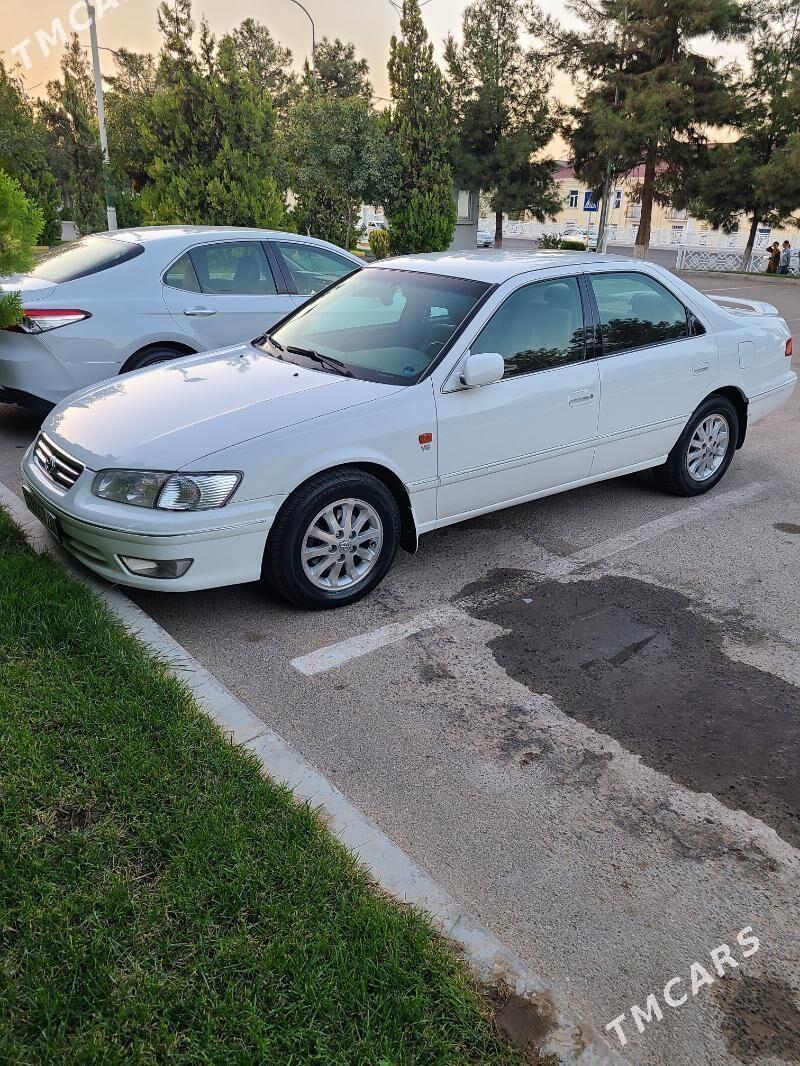 Toyota Camry 1998 - 185 000 TMT - Теджен - img 1