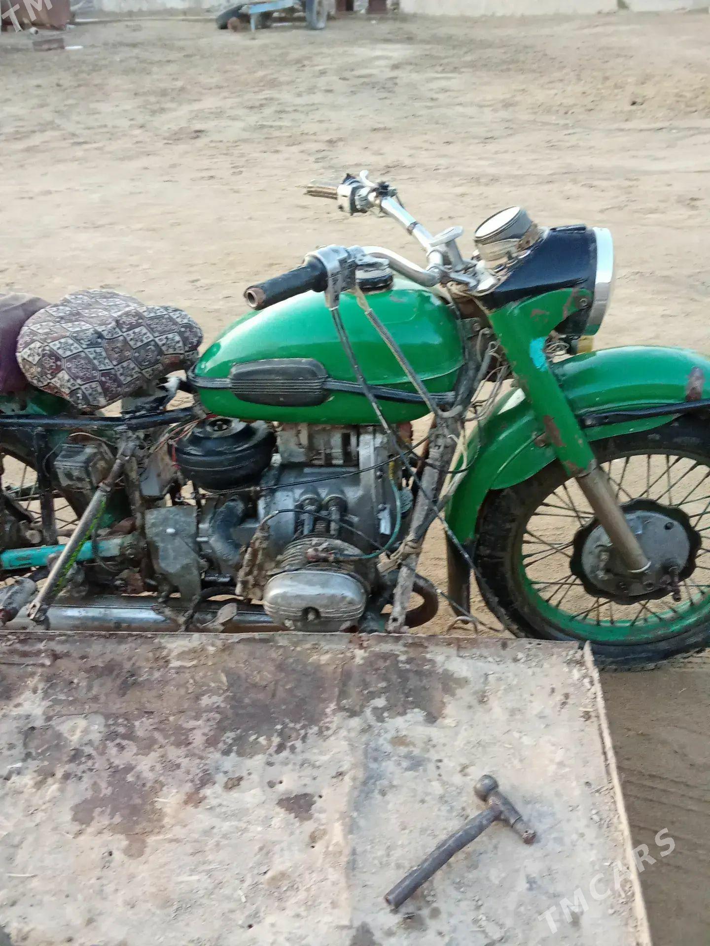 Ural 4320 2006 - 10 000 TMT - Darganata - img 1