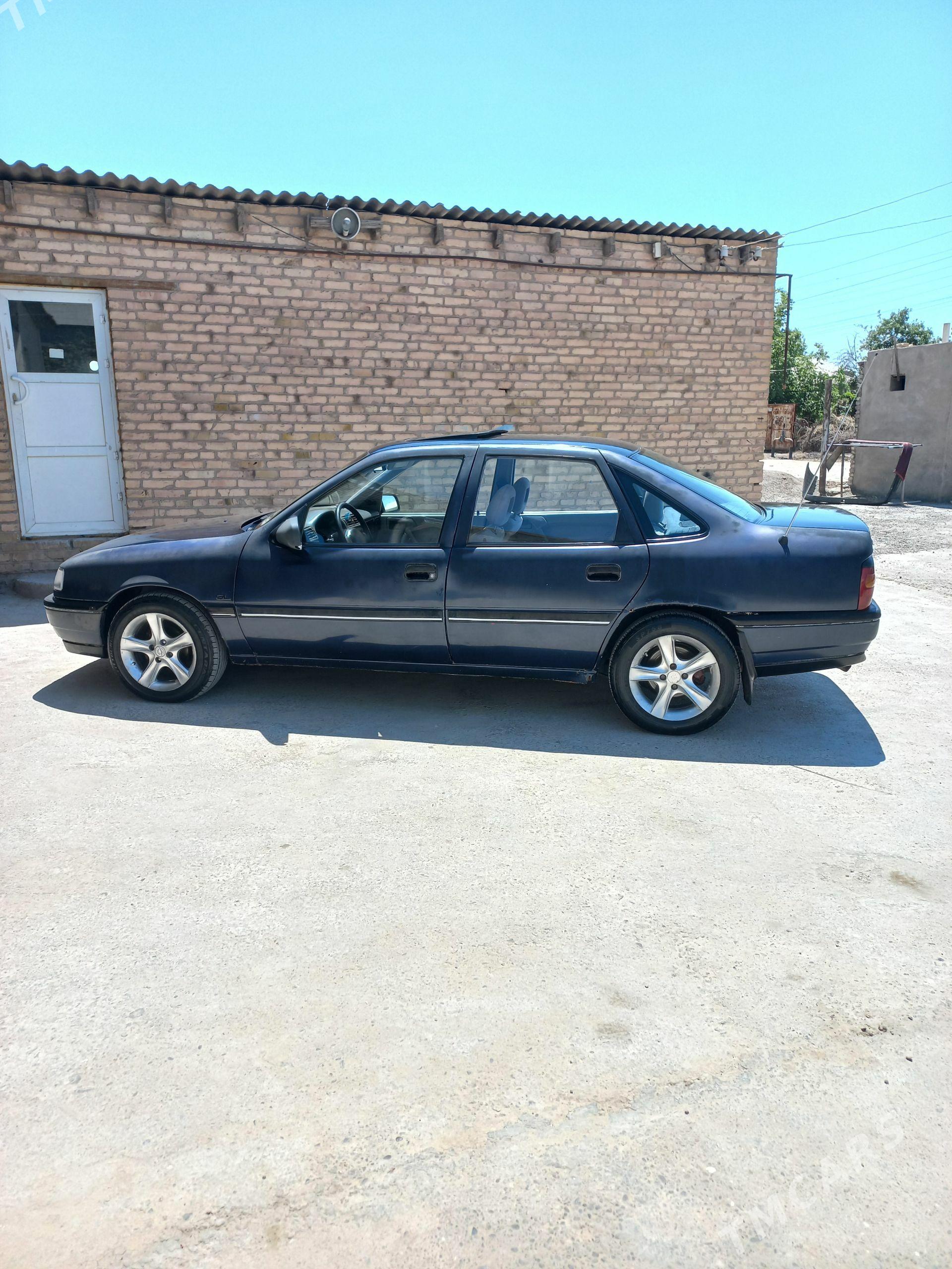 Opel Vectra 1991 - 35 000 TMT - Мары - img 1