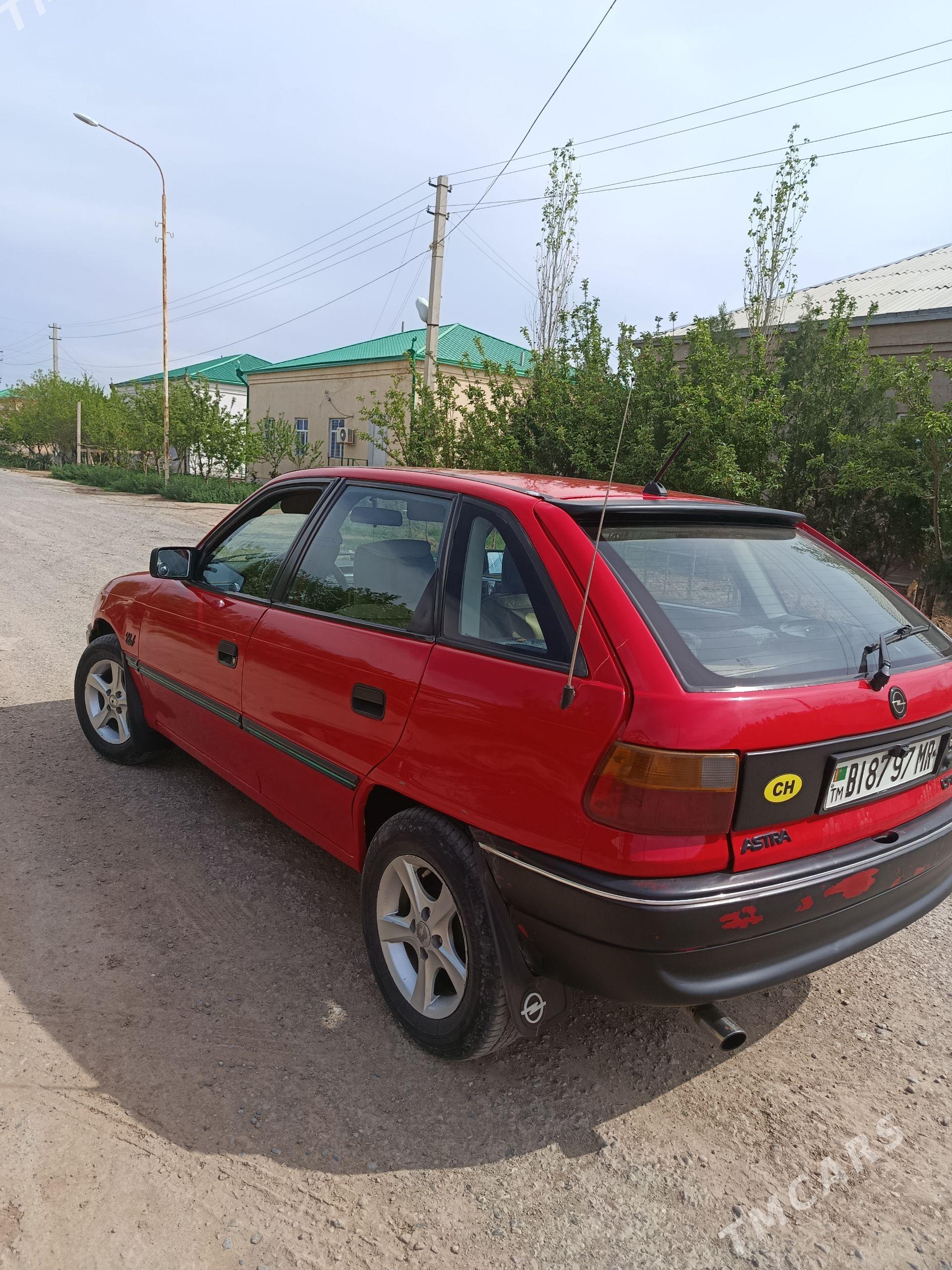Opel Astra 1994 - 39 000 TMT - Мары - img 1