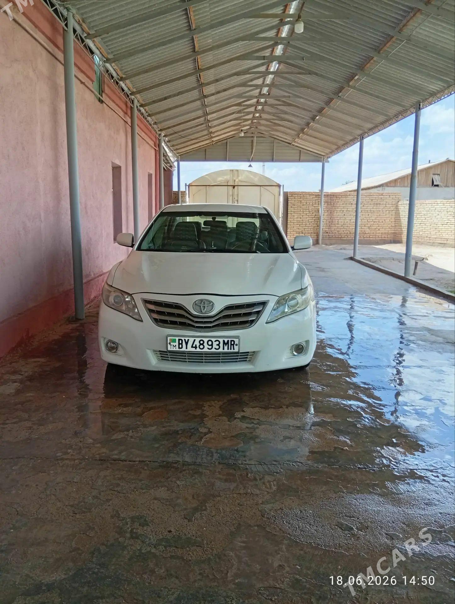 Toyota Camry 2010 - 180 000 TMT - Мары - img 1
