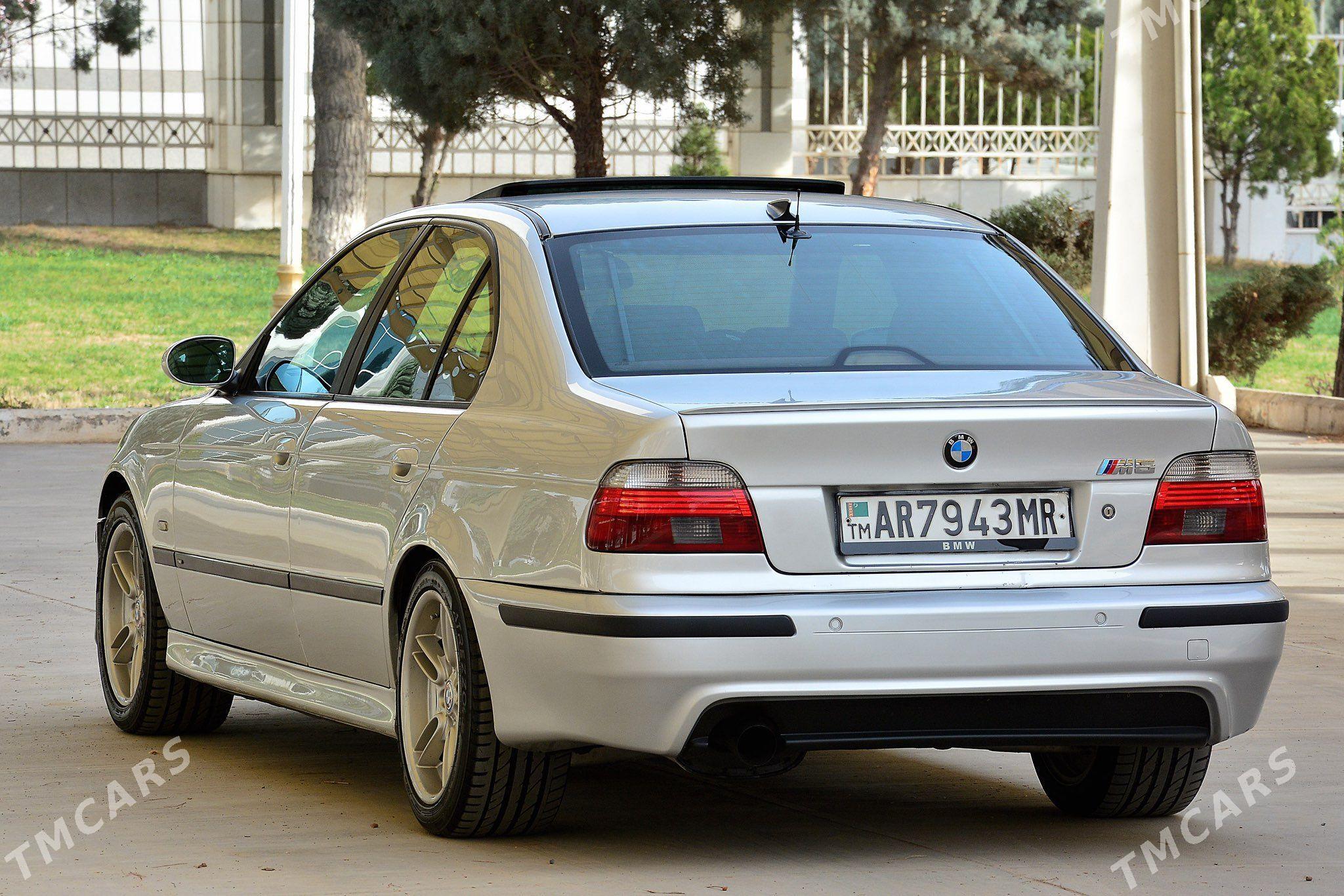 BMW E39 2002 - 180 000 TMT - Mary - img 1