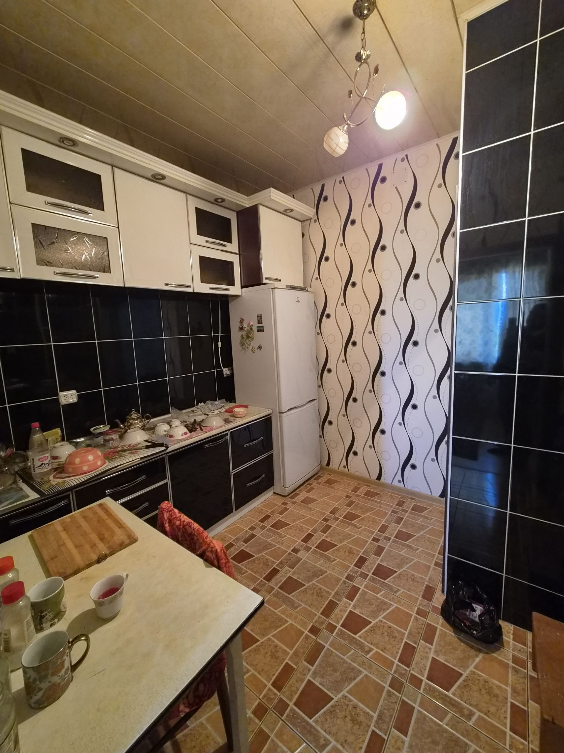 MIR 3 6ETAZ 2KOMNAT ARZAN BAHA - Parahat 3 - img 1