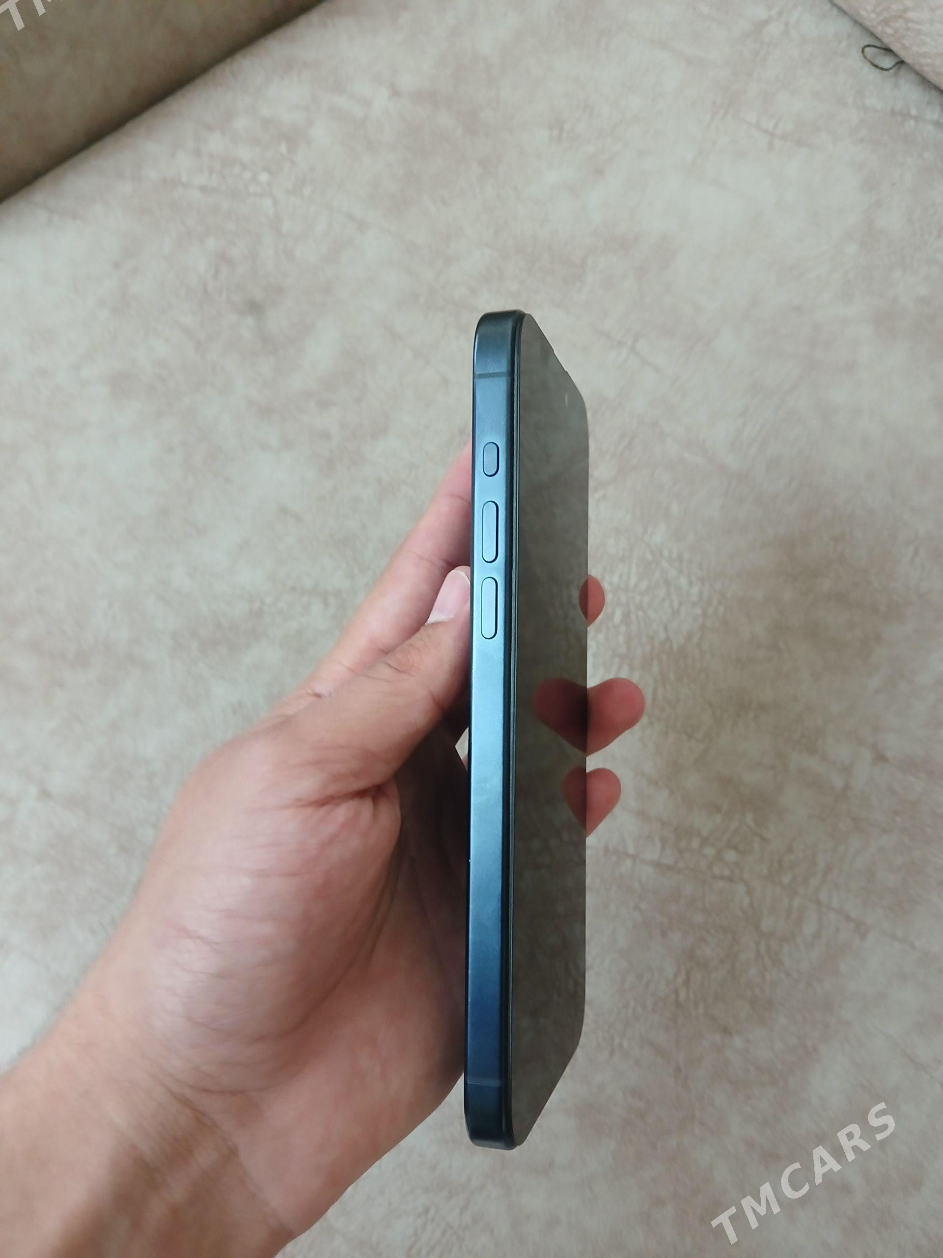 Iphone 15 pro max - Büzmeýin - img 1