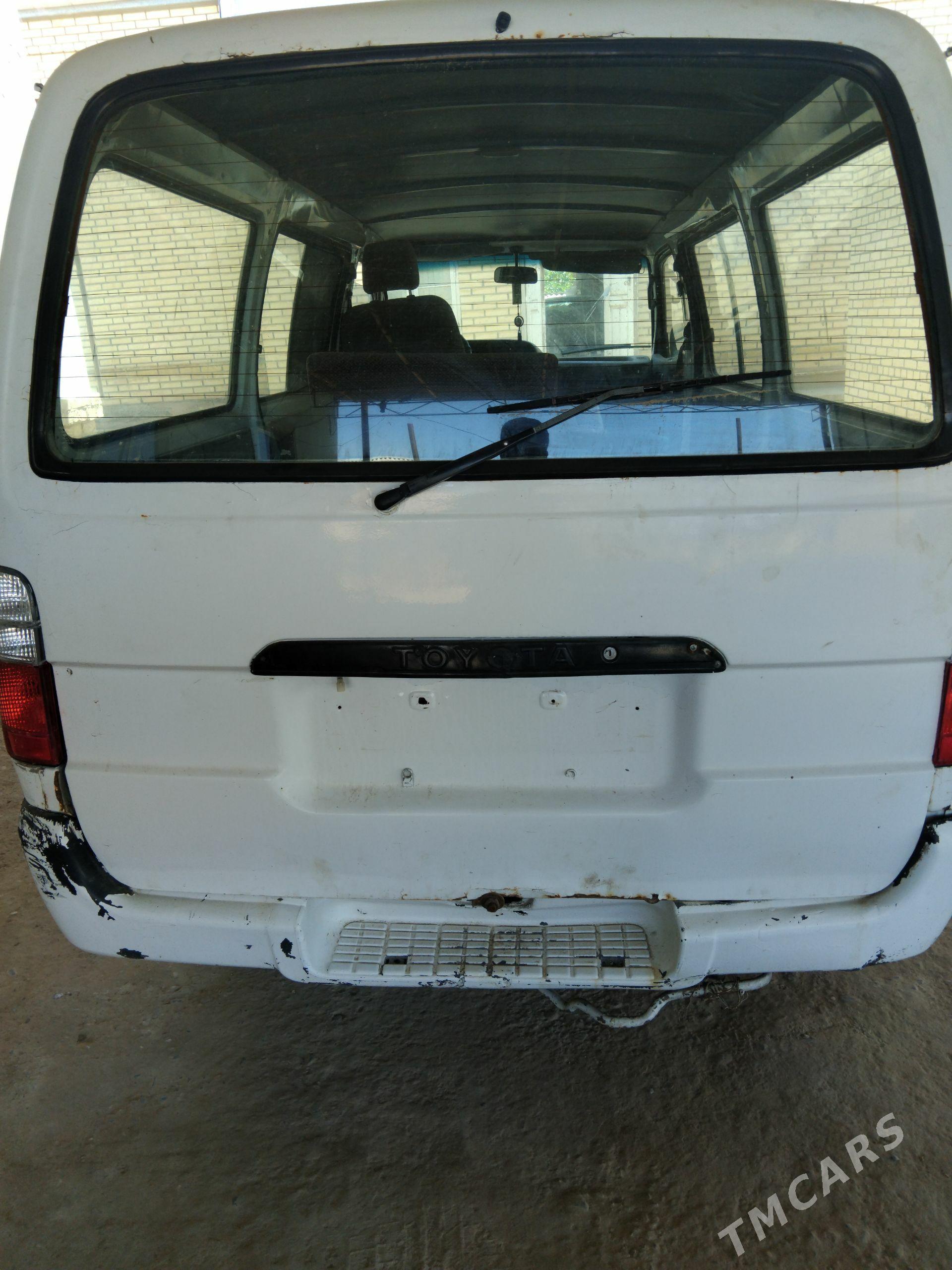 Toyota Hiace 1998 - 65 000 TMT - Murgap - img 1