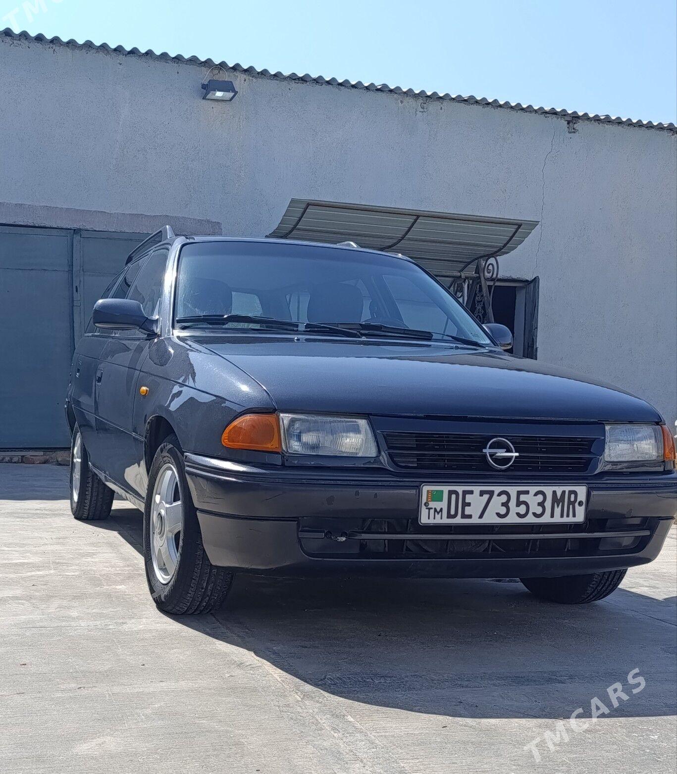 Opel Astra 1994 - 64 000 TMT - Мары - img 1