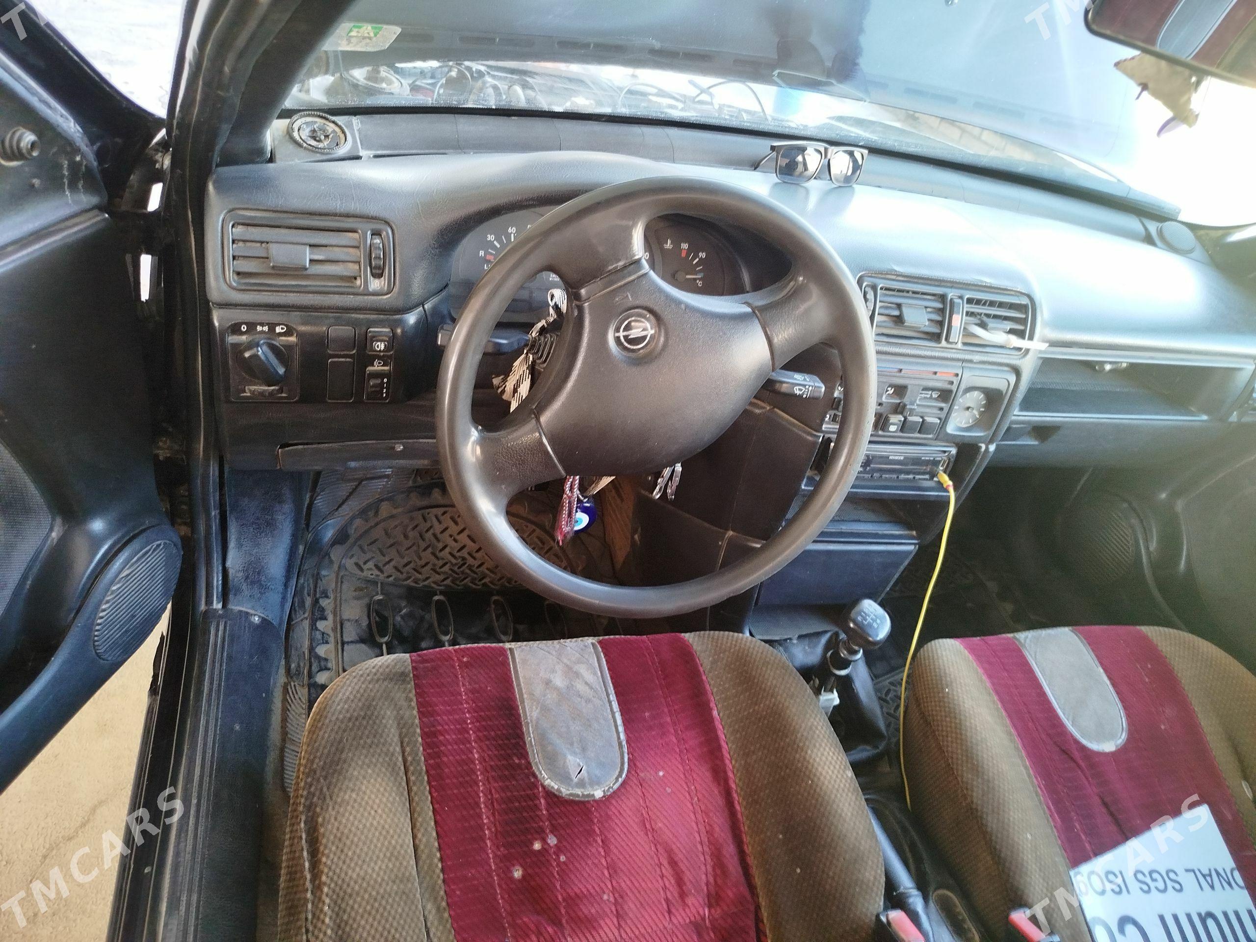 Opel Vectra 1991 - 30 000 TMT - Мары - img 1