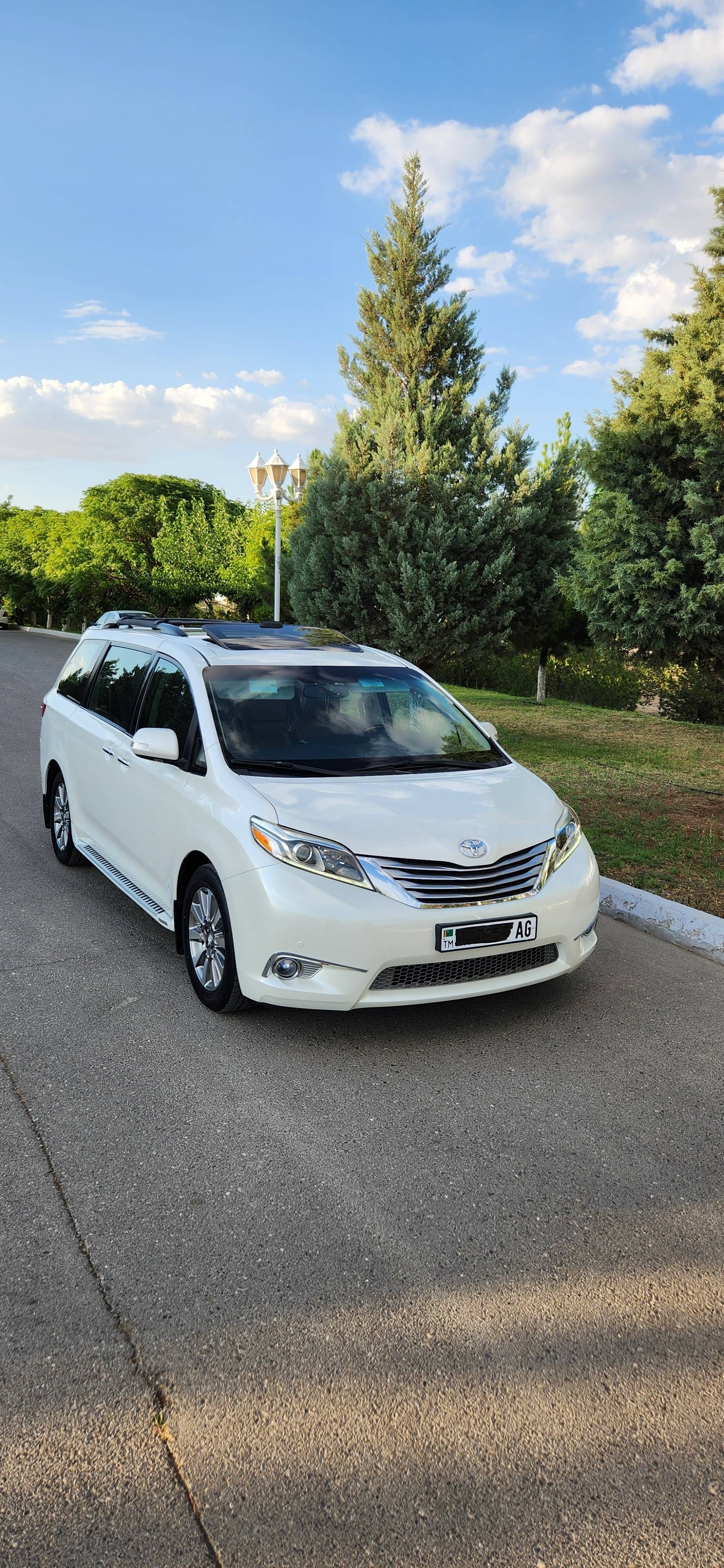 Toyota Sienna 2017 - 525 000 TMT - Ашхабад - img 1