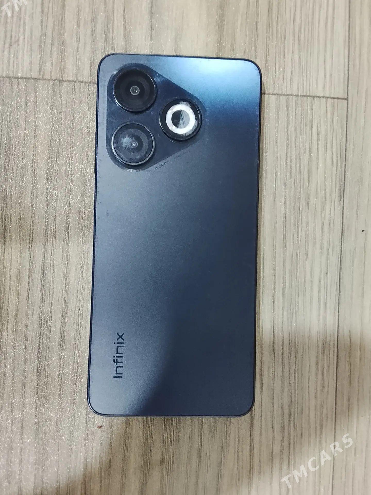 infinix smart 8 - Гумдаг - img 1