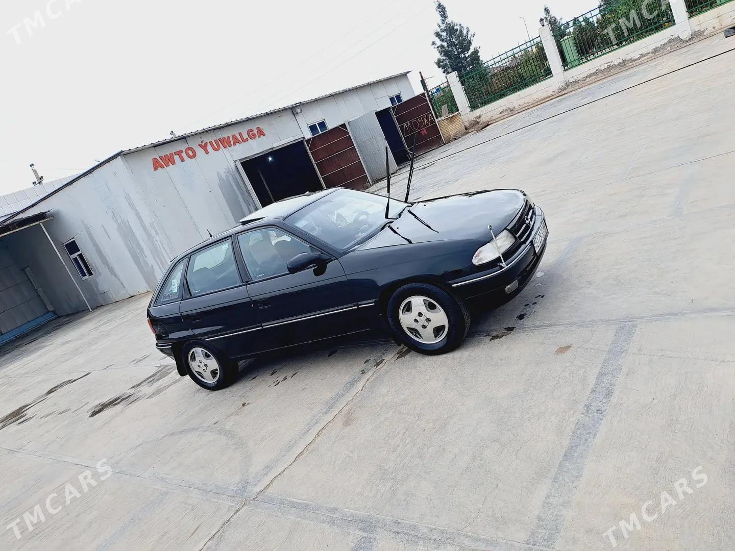 Opel Astra 1994 - 45 000 TMT - Сакарчага - img 1