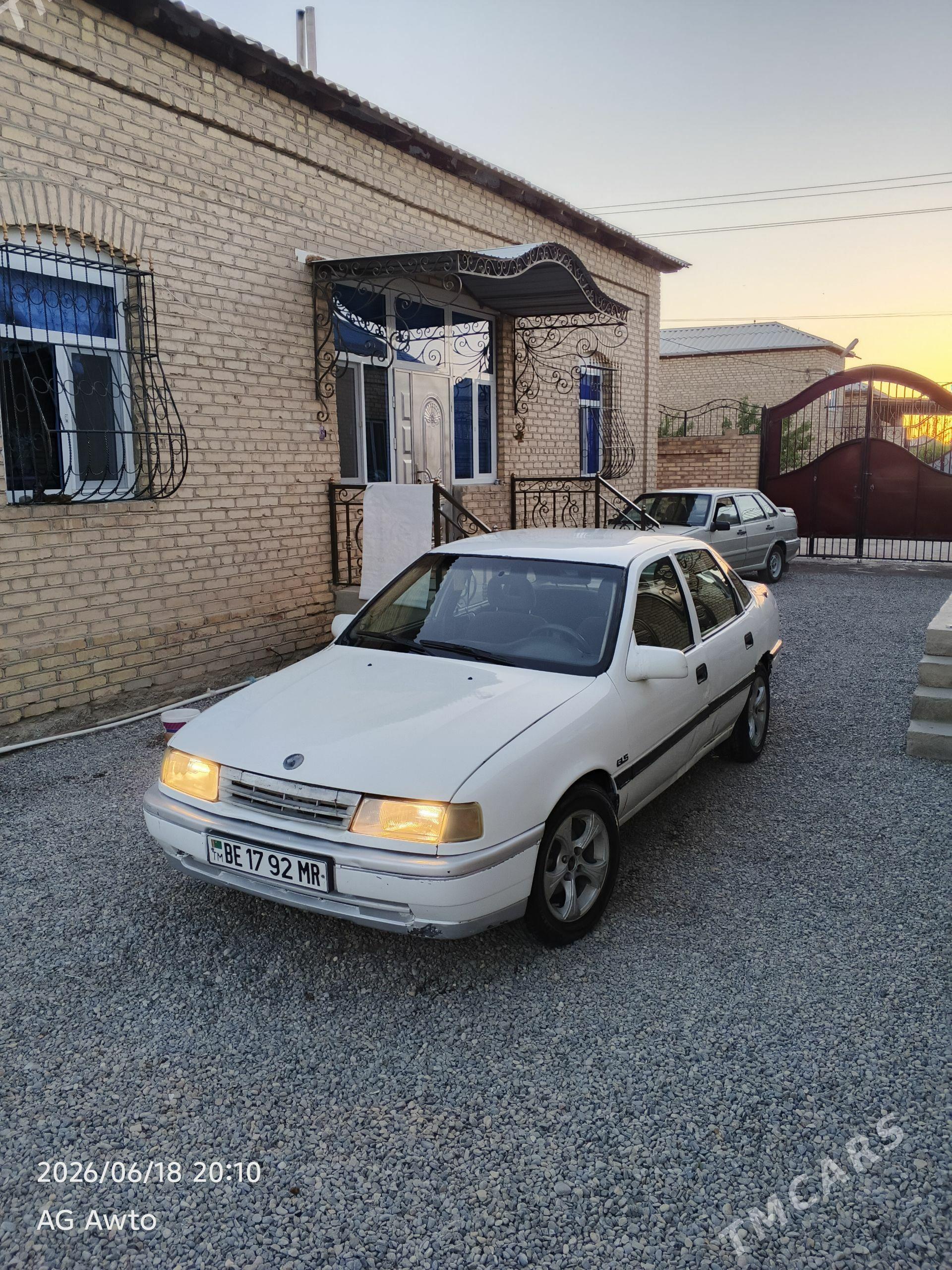 Opel Vectra 1992 - 21 000 TMT - Мары - img 1