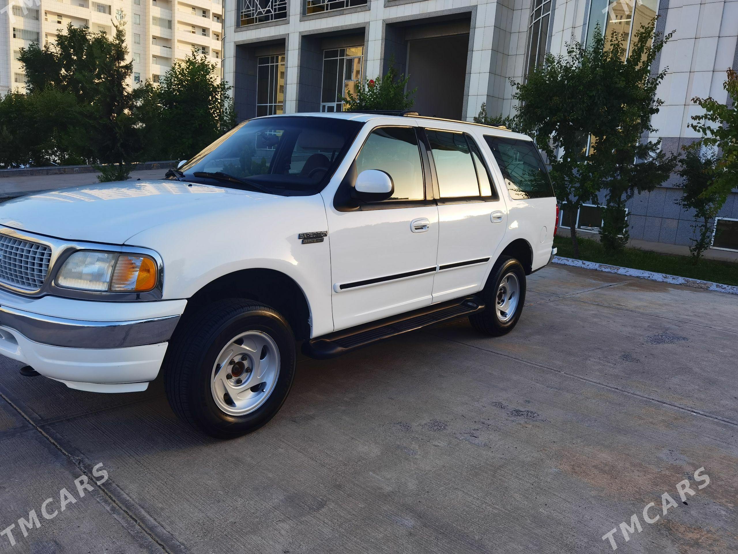 Ford Expedition 2000 - 140 000 TMT - Ашхабад - img 1