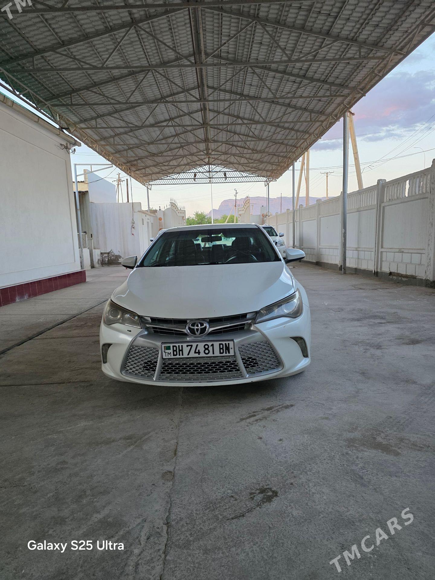 Toyota Camry 2016 - 300 000 TMT - Джебел - img 1