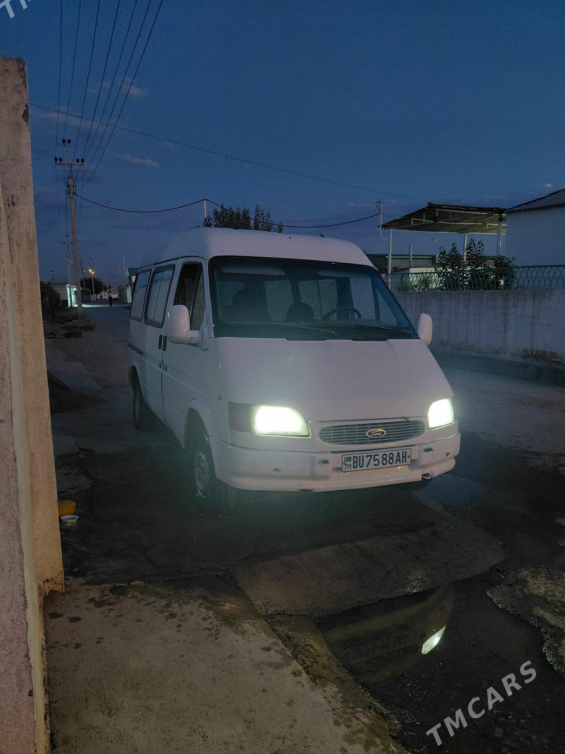Ford Transit Connect 1999 - 50 000 TMT - Гарадамак - img 1