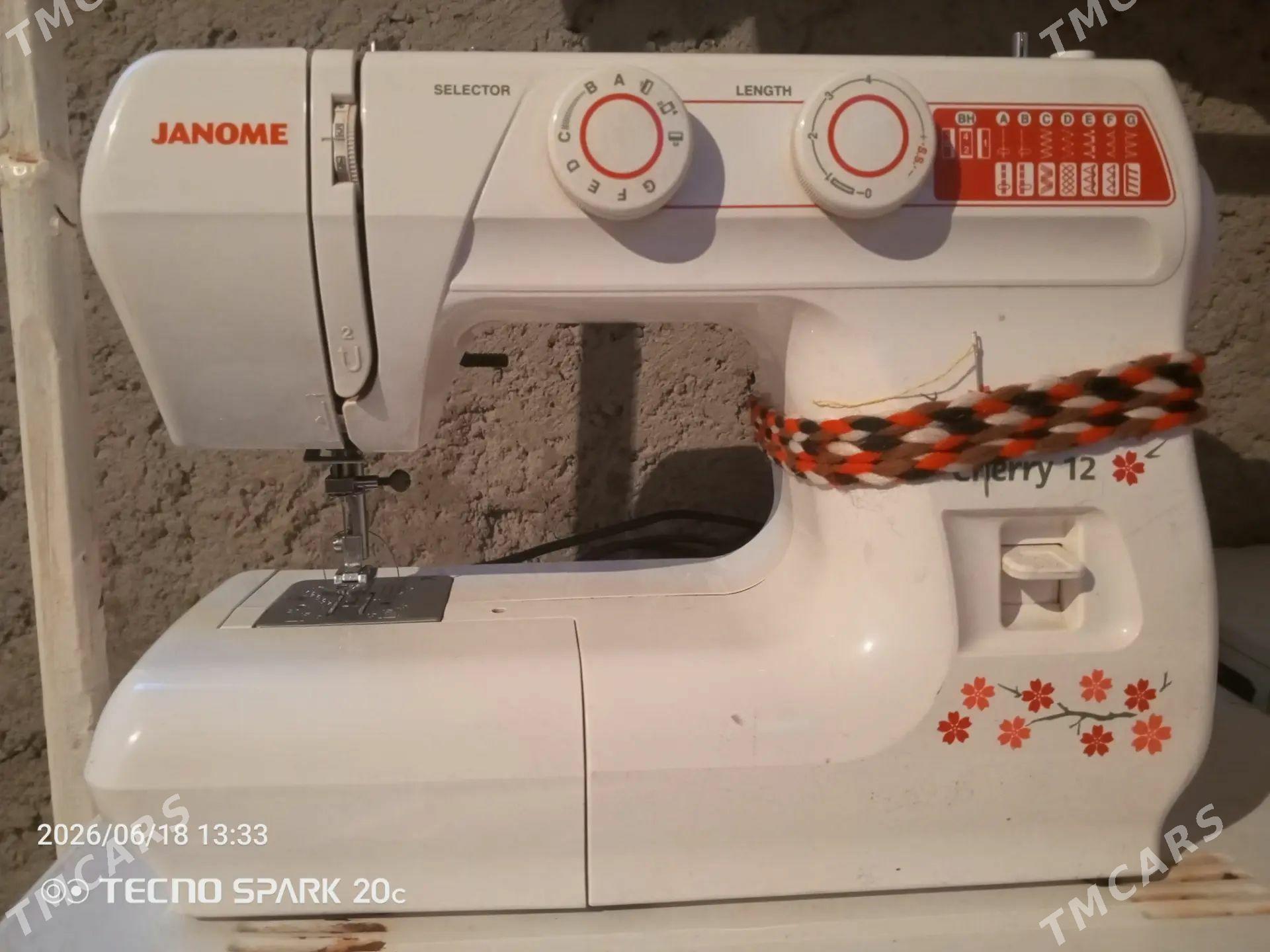 Tikin maşyn janome - Sarahs - img 1