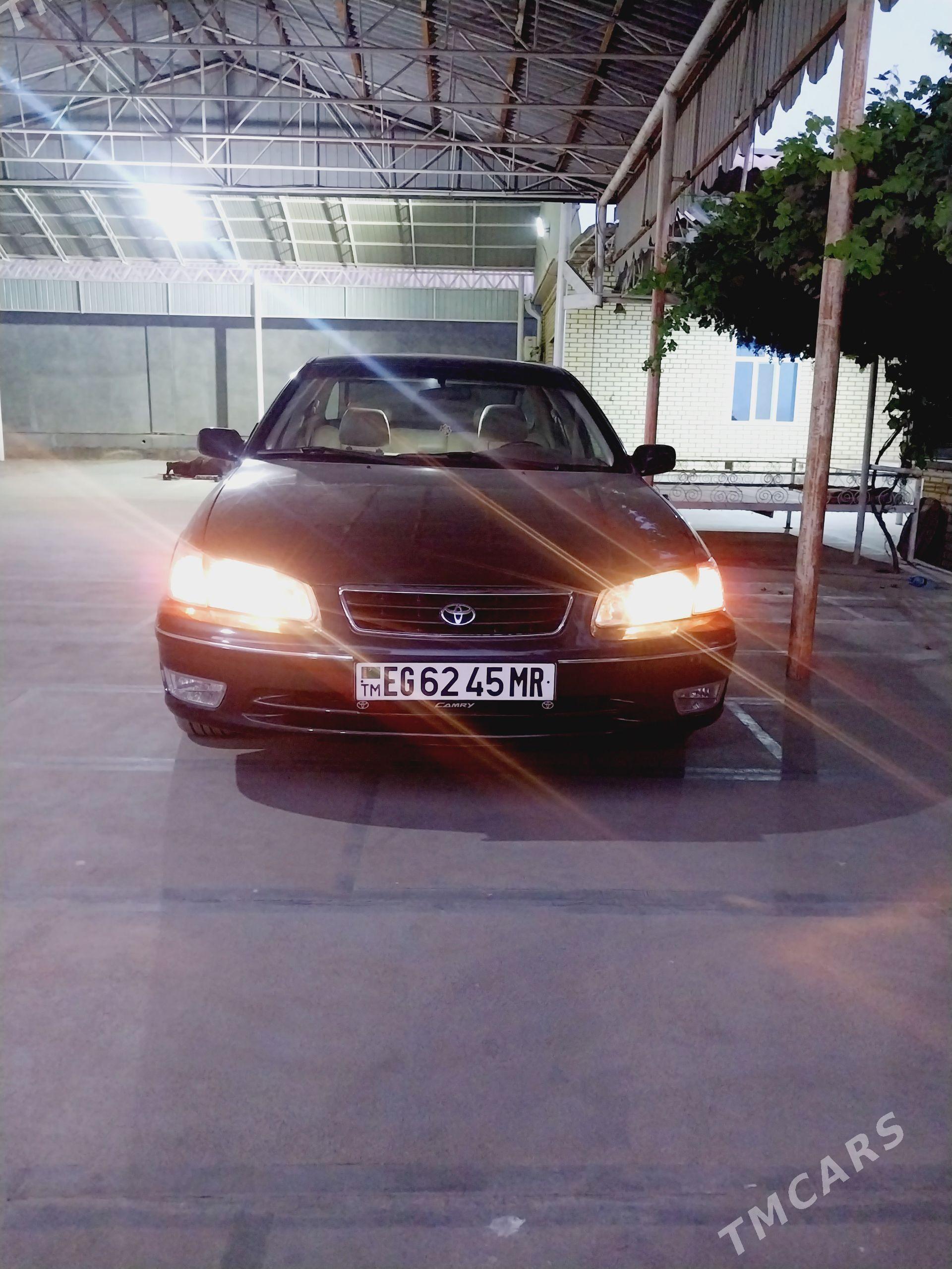 Toyota Camry 2000 - 185 000 TMT - Векильбазар - img 1