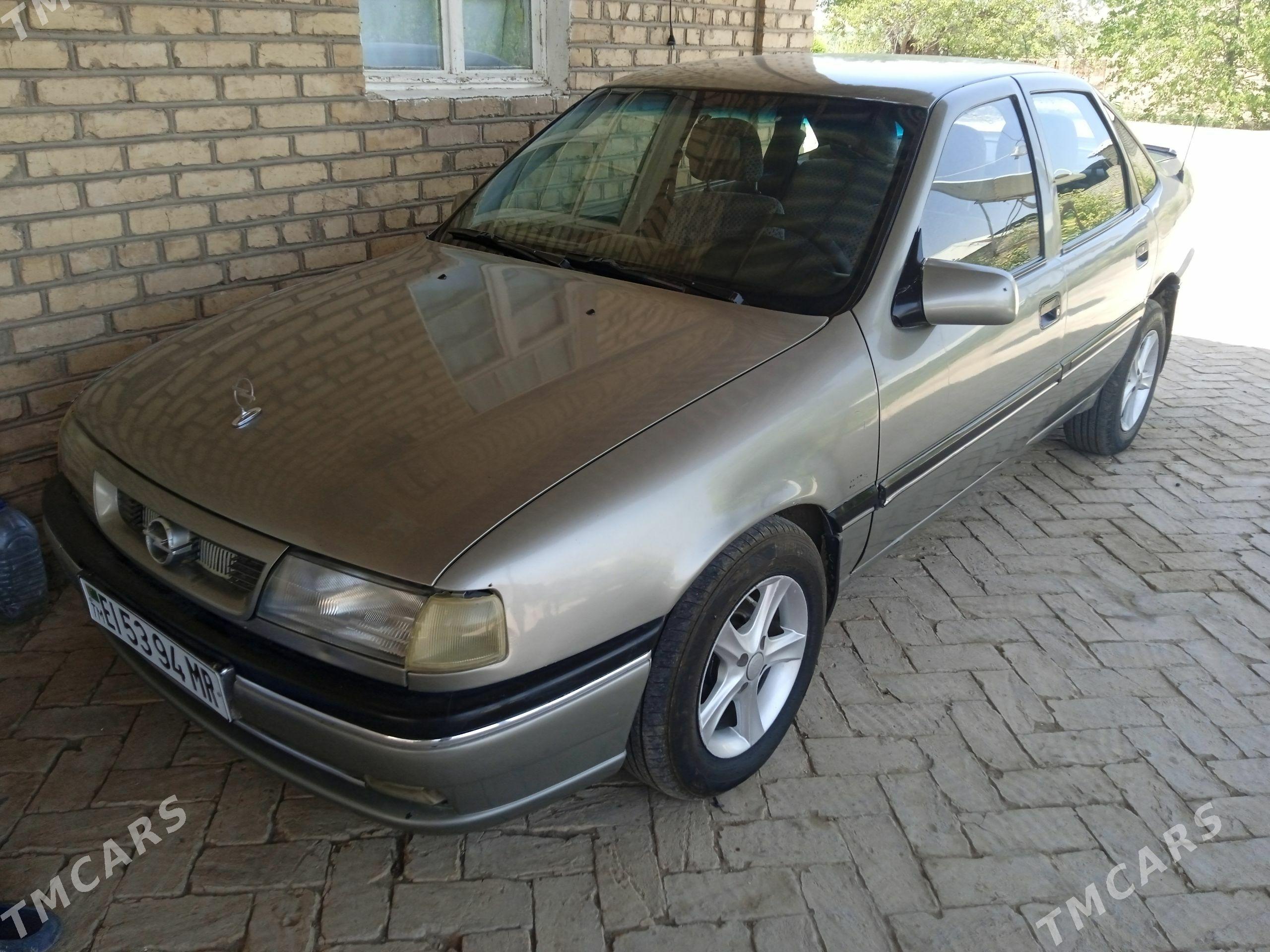 Opel Vectra 1995 - 32 000 TMT - Ёлётен - img 1