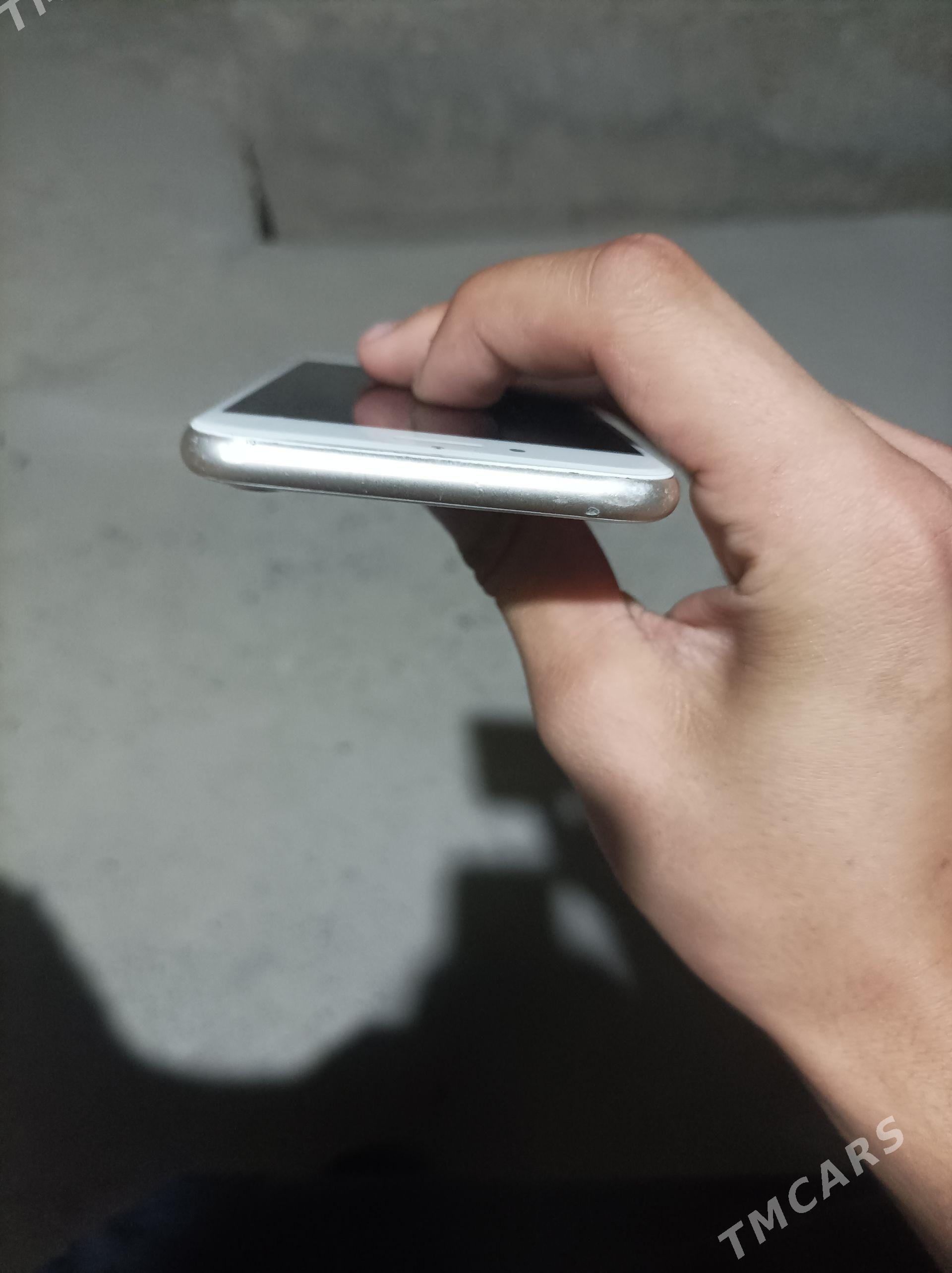 Iphone 7 - Сакар - img 1