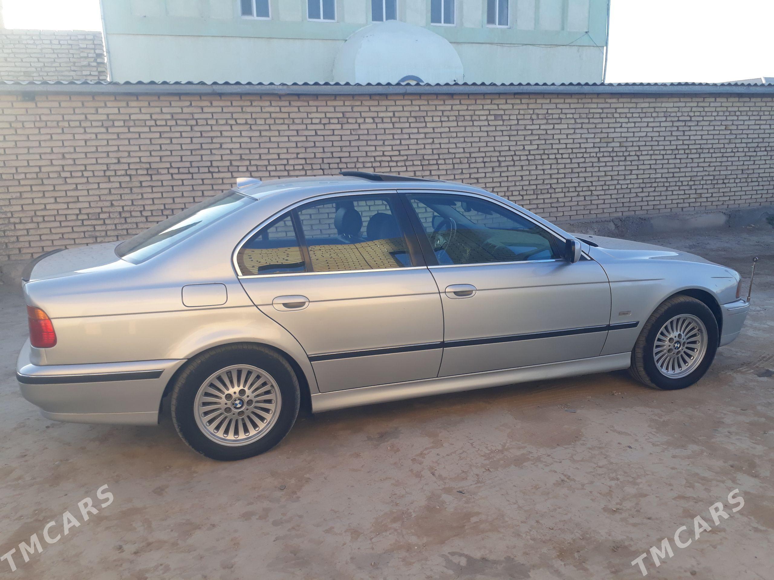 BMW 528 1999 - 126 000 TMT - Мары - img 1