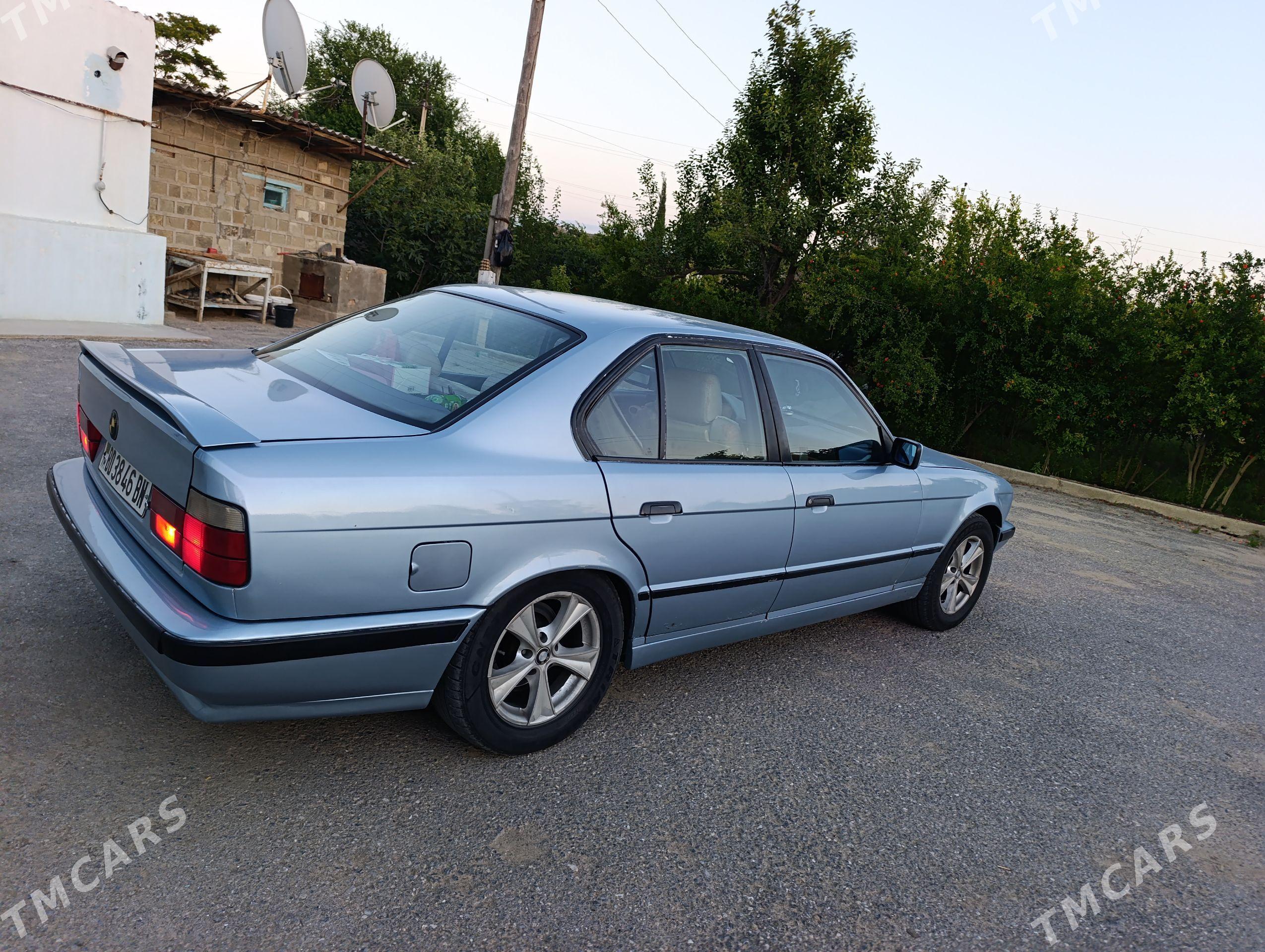 BMW 525 1995 - 70 000 TMT - Балканабат - img 1