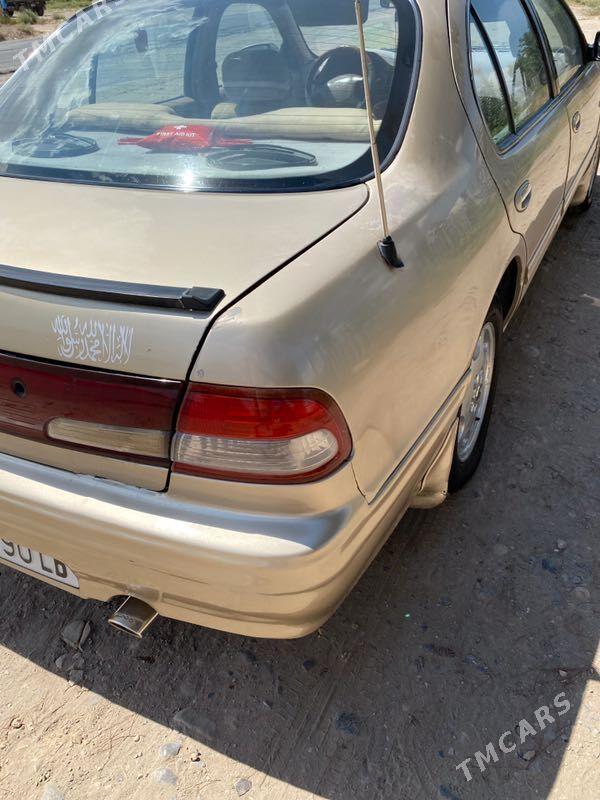 Nissan Maxima 1998 - 75 000 TMT - Kerki - img 1