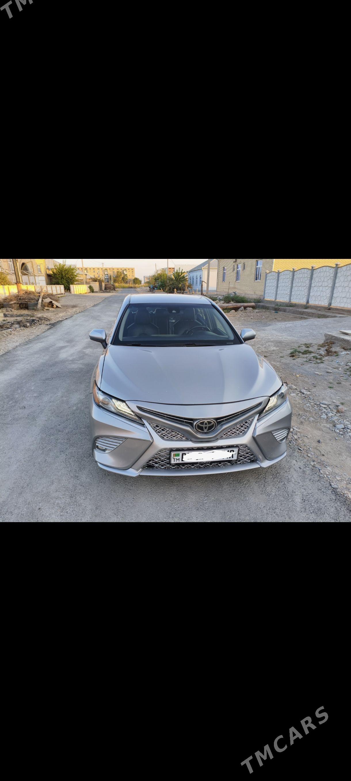 Toyota Camry 2018 - 290 000 TMT - Мары - img 1