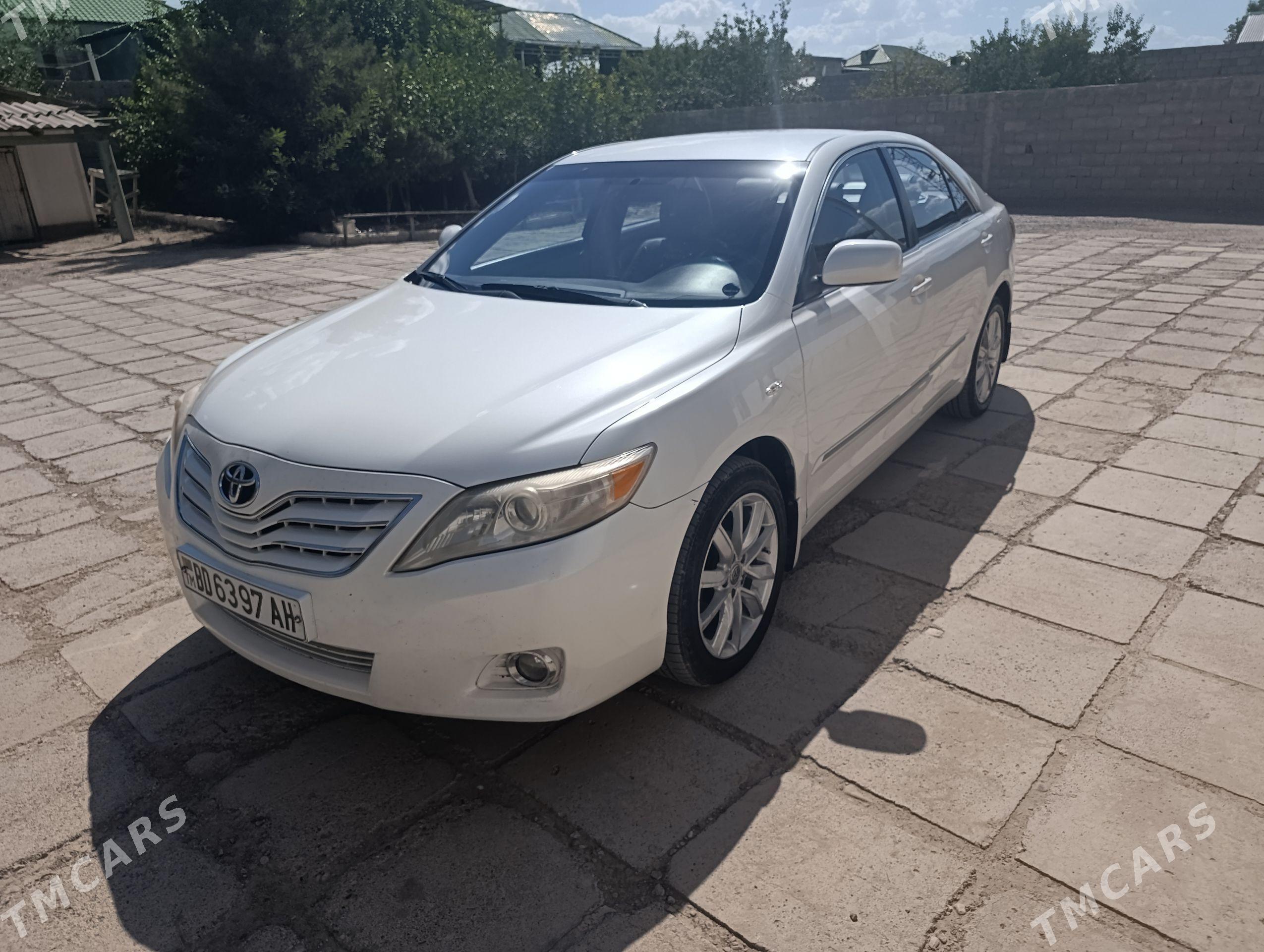 Toyota Camry 2011 - 174 000 TMT - Ak bugdaý etraby - img 1