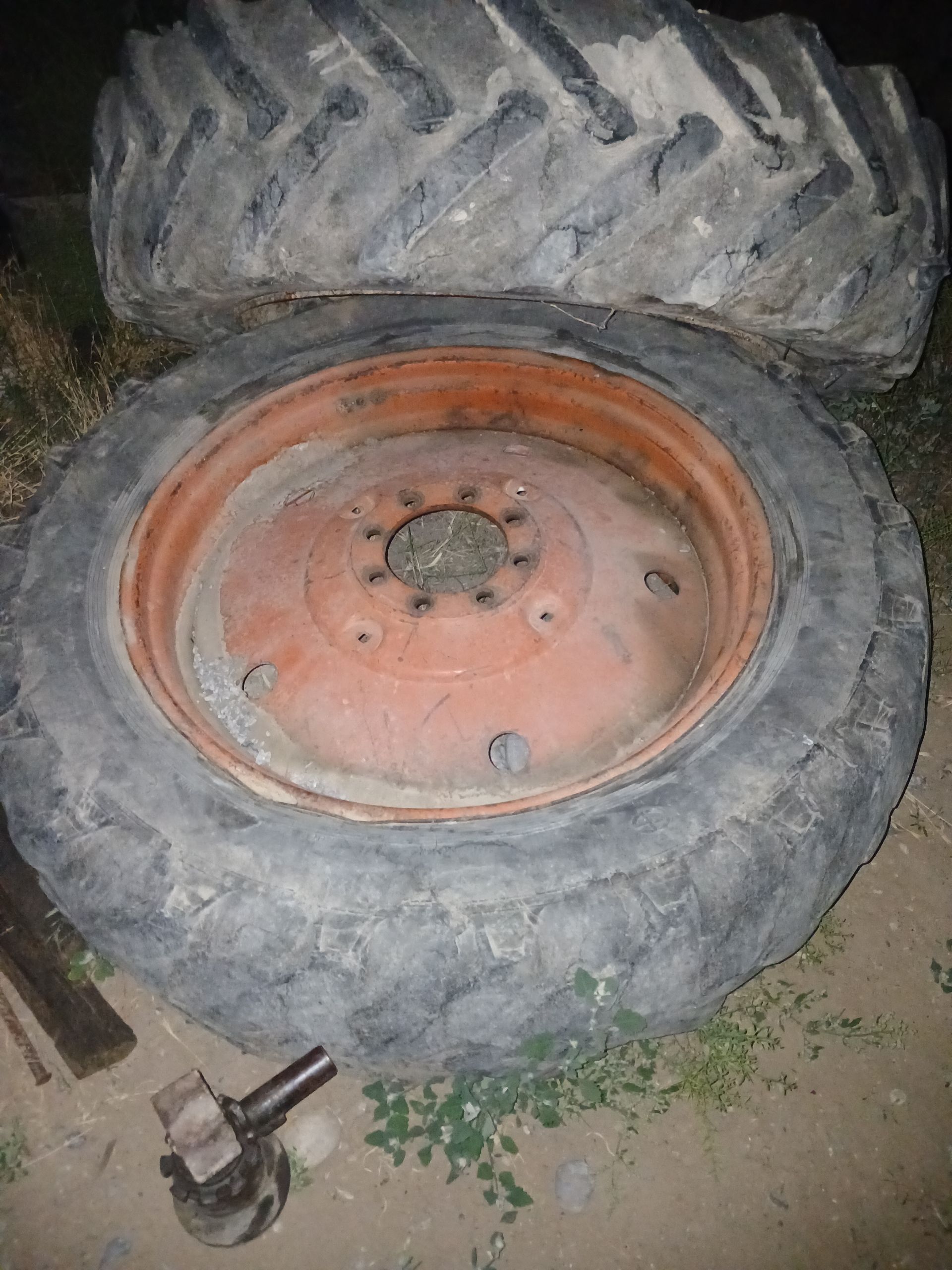 MTZ Disga pakyrişgasy kamyry b 2 600 TMT - Gökdepe - img 1