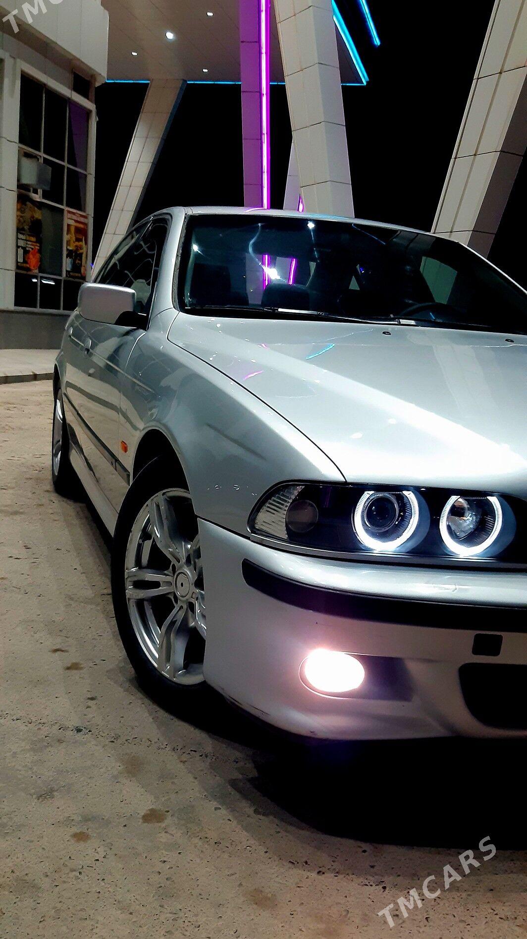 BMW E39 1999 - 120 000 TMT - Türkmenabat - img 1