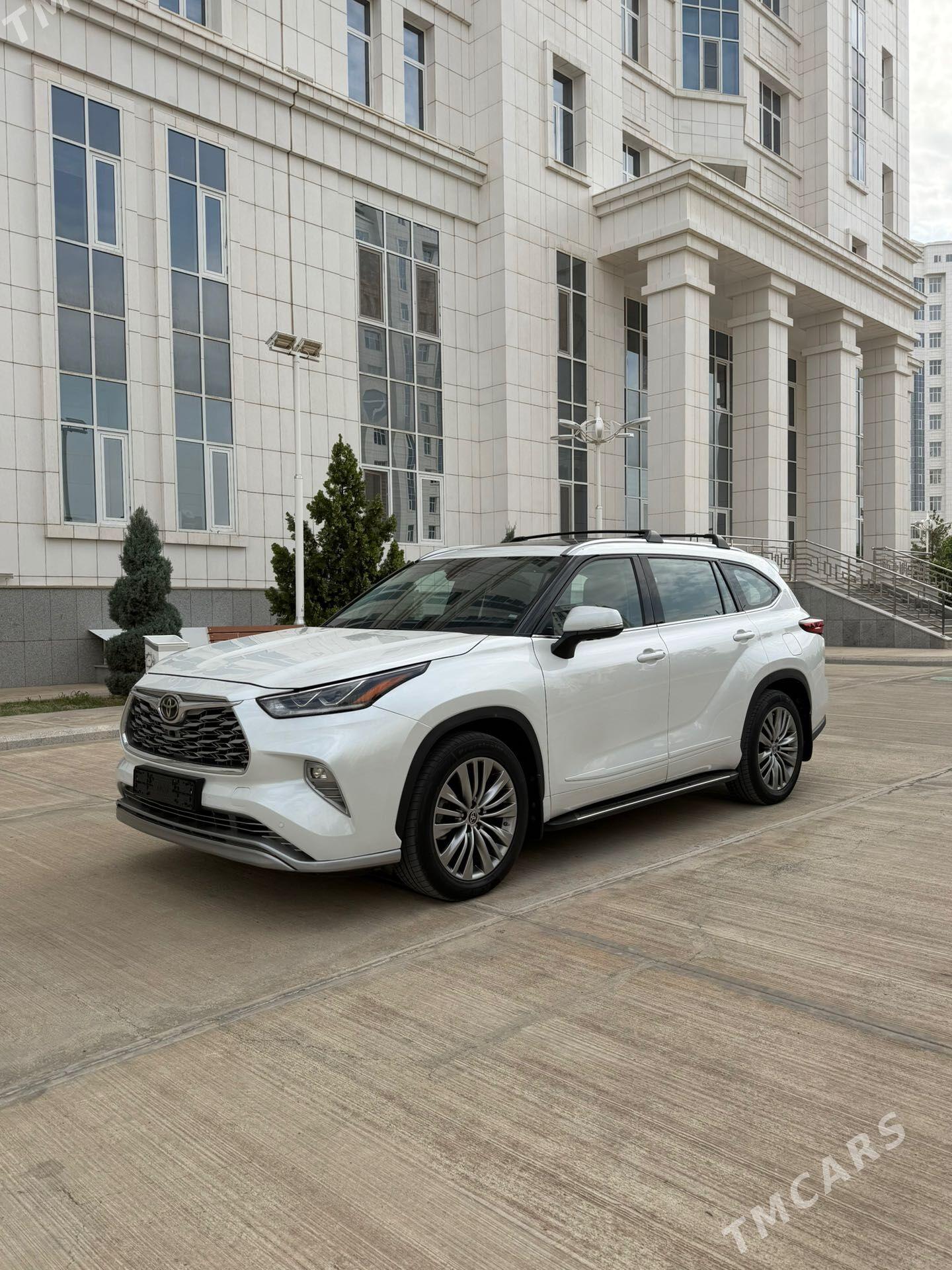 Toyota Highlander 2022 - 620 000 TMT - Aşgabat - img 1