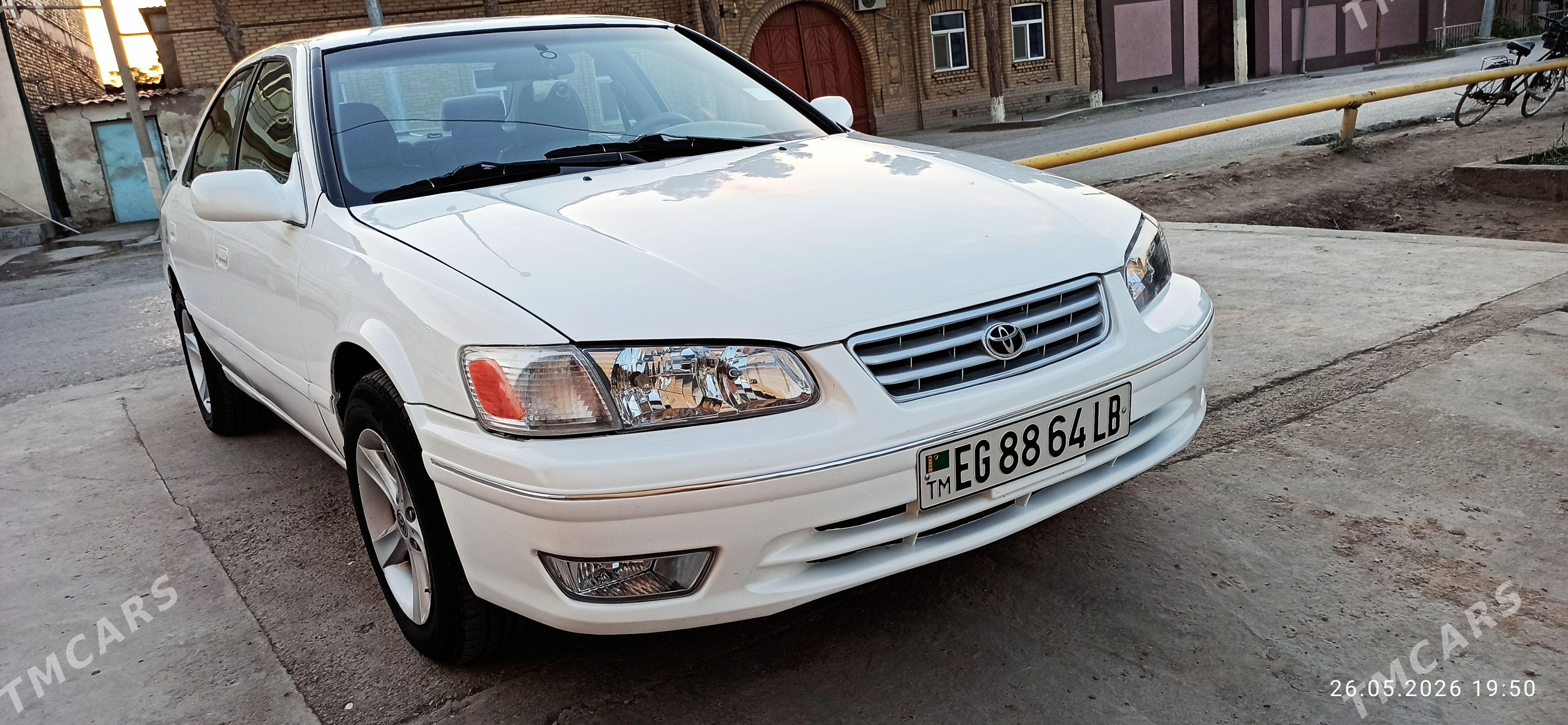Toyota Camry 2000 - 155 000 TMT - Dänew - img 1