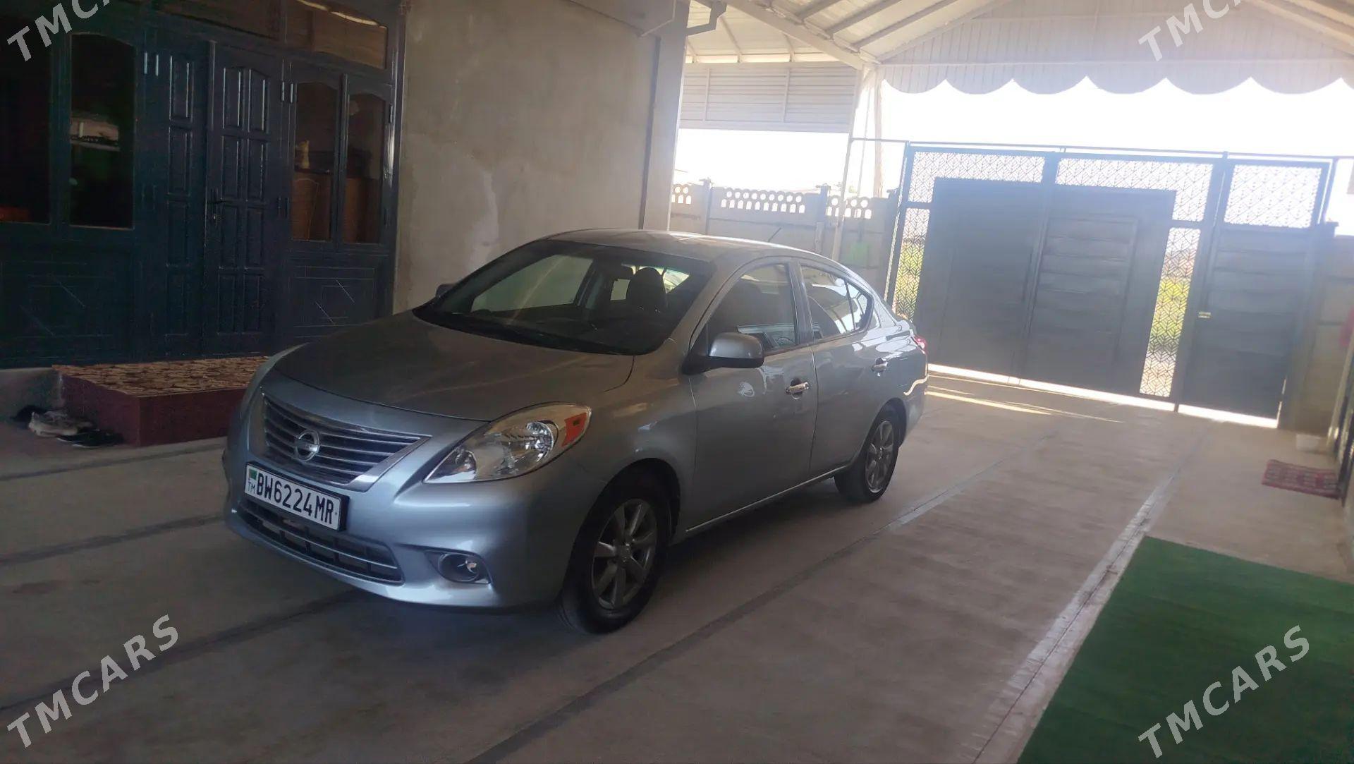 Nissan Versa 2011 - 120 000 TMT - Туркменабат - img 1