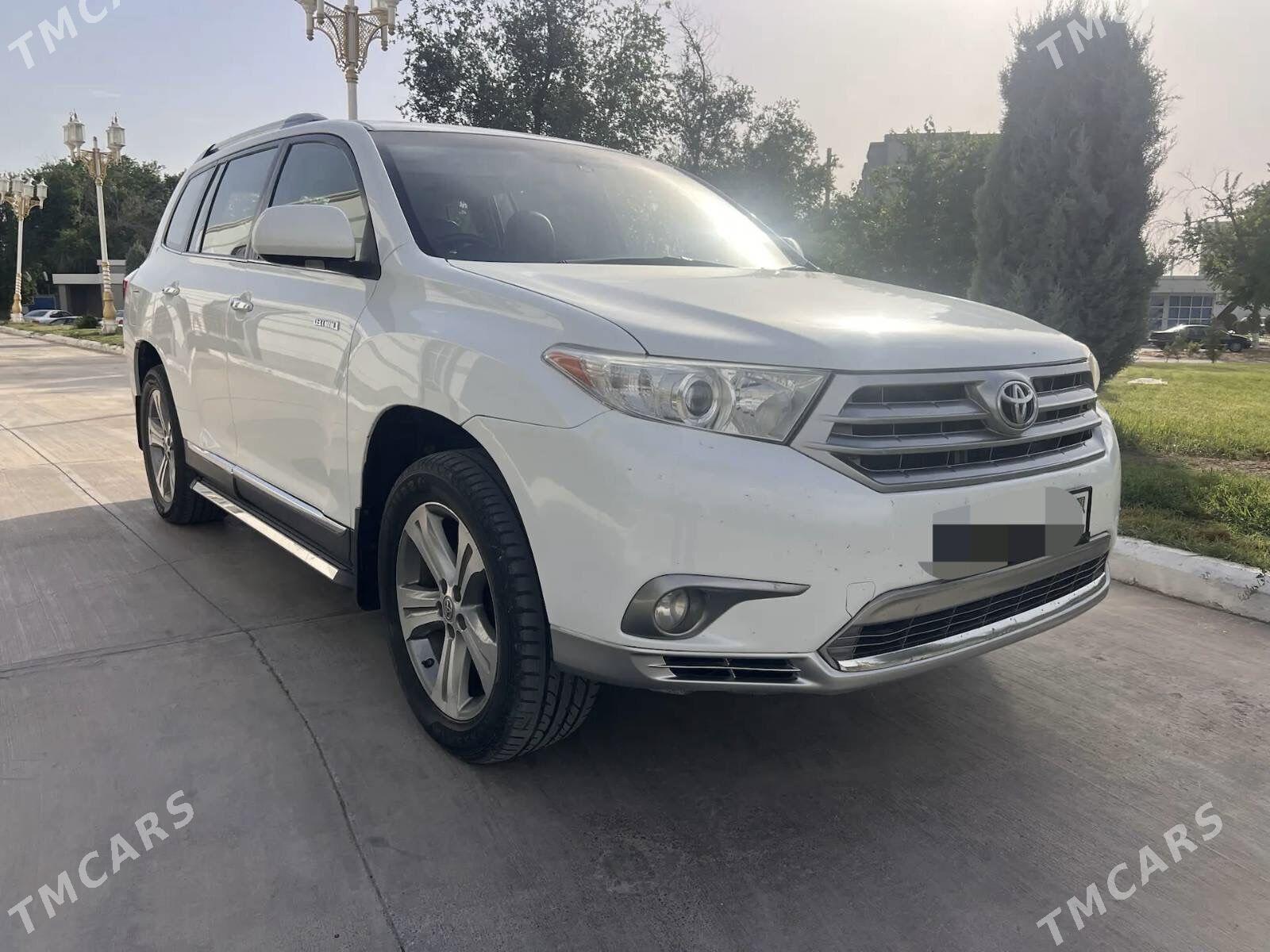 Toyota Highlander 2013 - 399 000 TMT - Ёлётен - img 1
