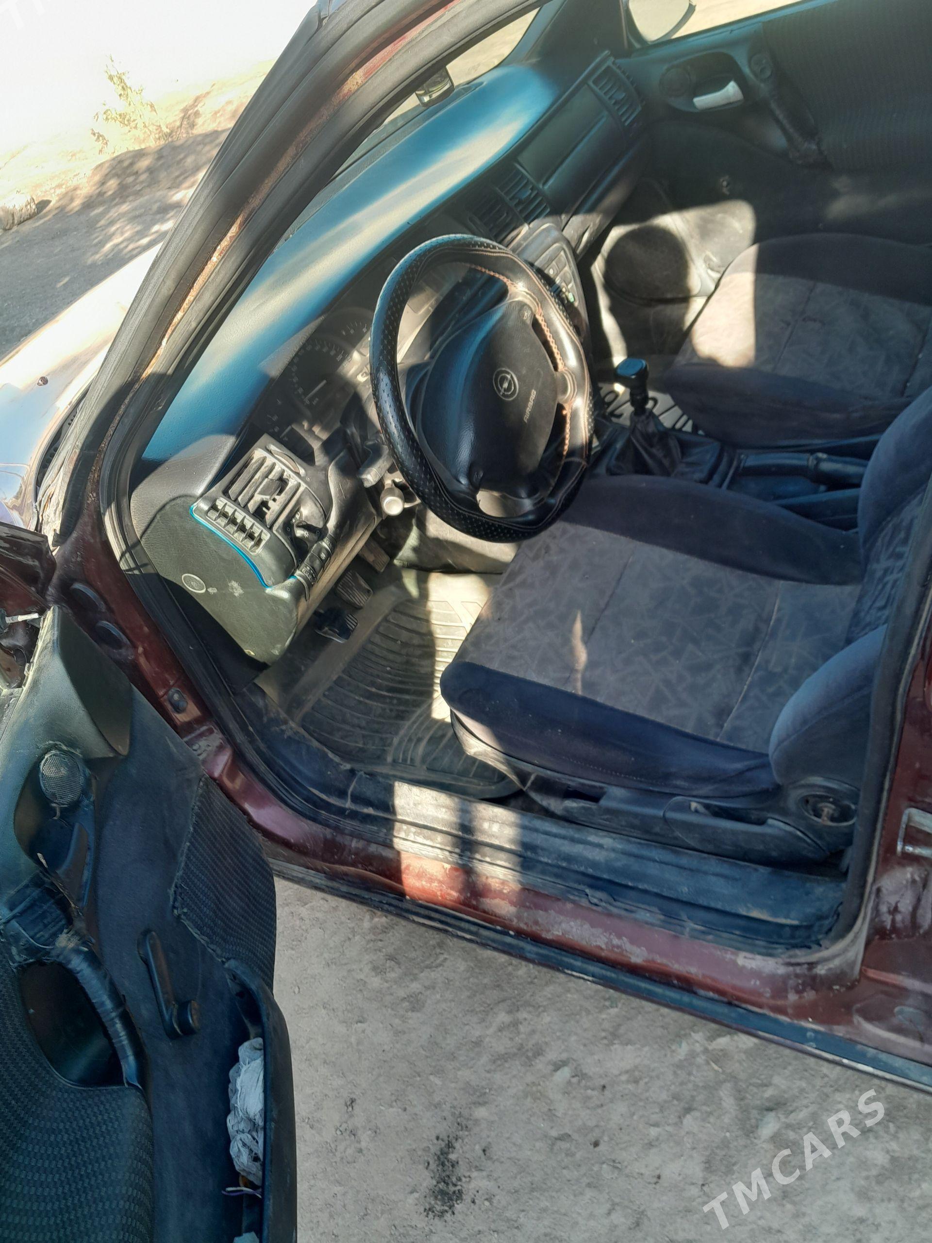 Opel Vectra 1998 - 45 000 TMT - Boldumsaz - img 1