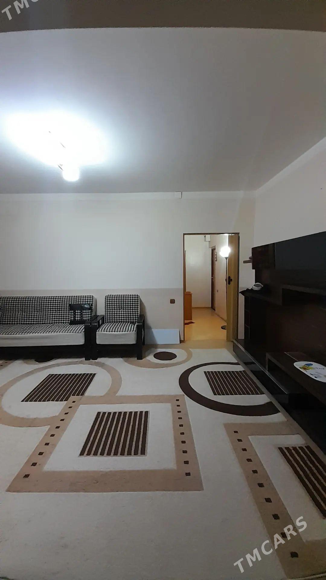 Arenda Gowdan W 1×2edilen - Howdan "W" - img 1